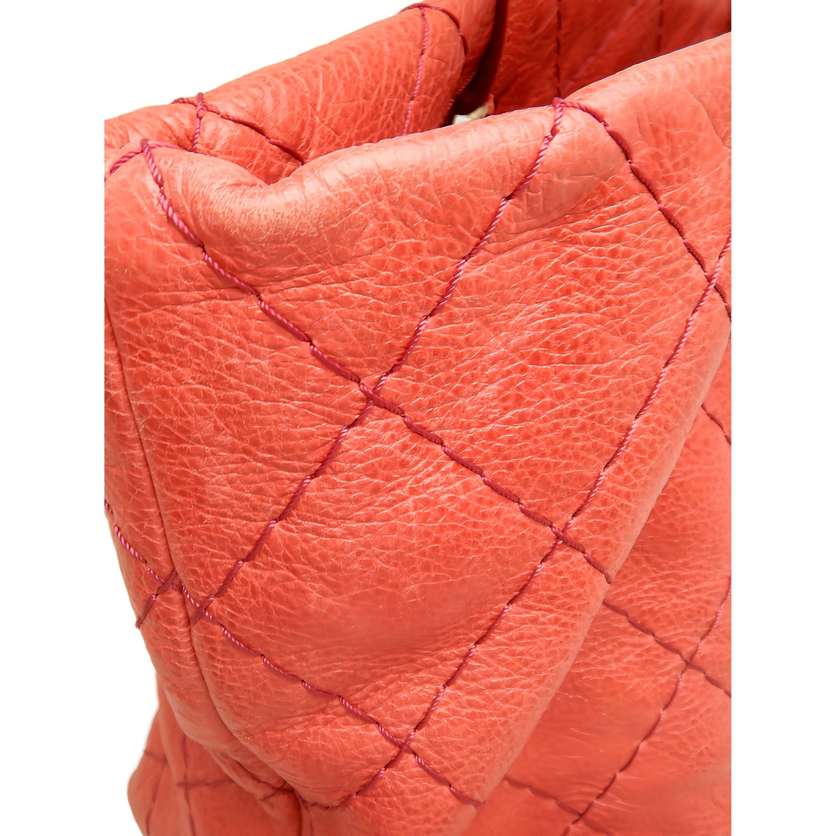 Chanel Large Glazed Calfskin On The Road Tote — Red