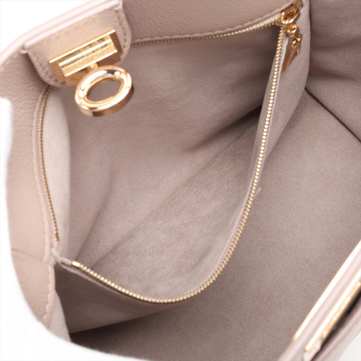 Louis Vuitton Mahina On My Side PM — Beige