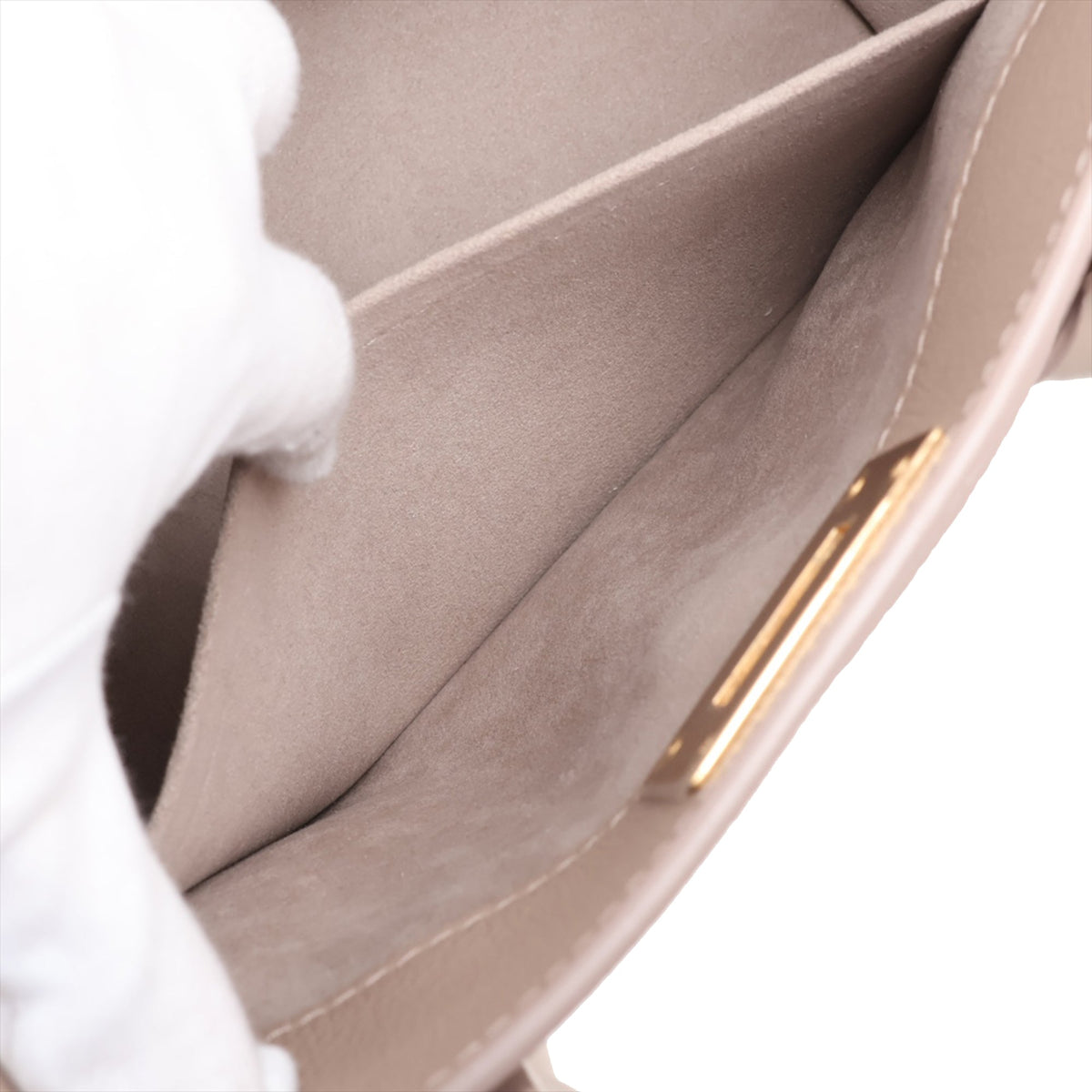Louis Vuitton Mahina On My Side PM — Beige
