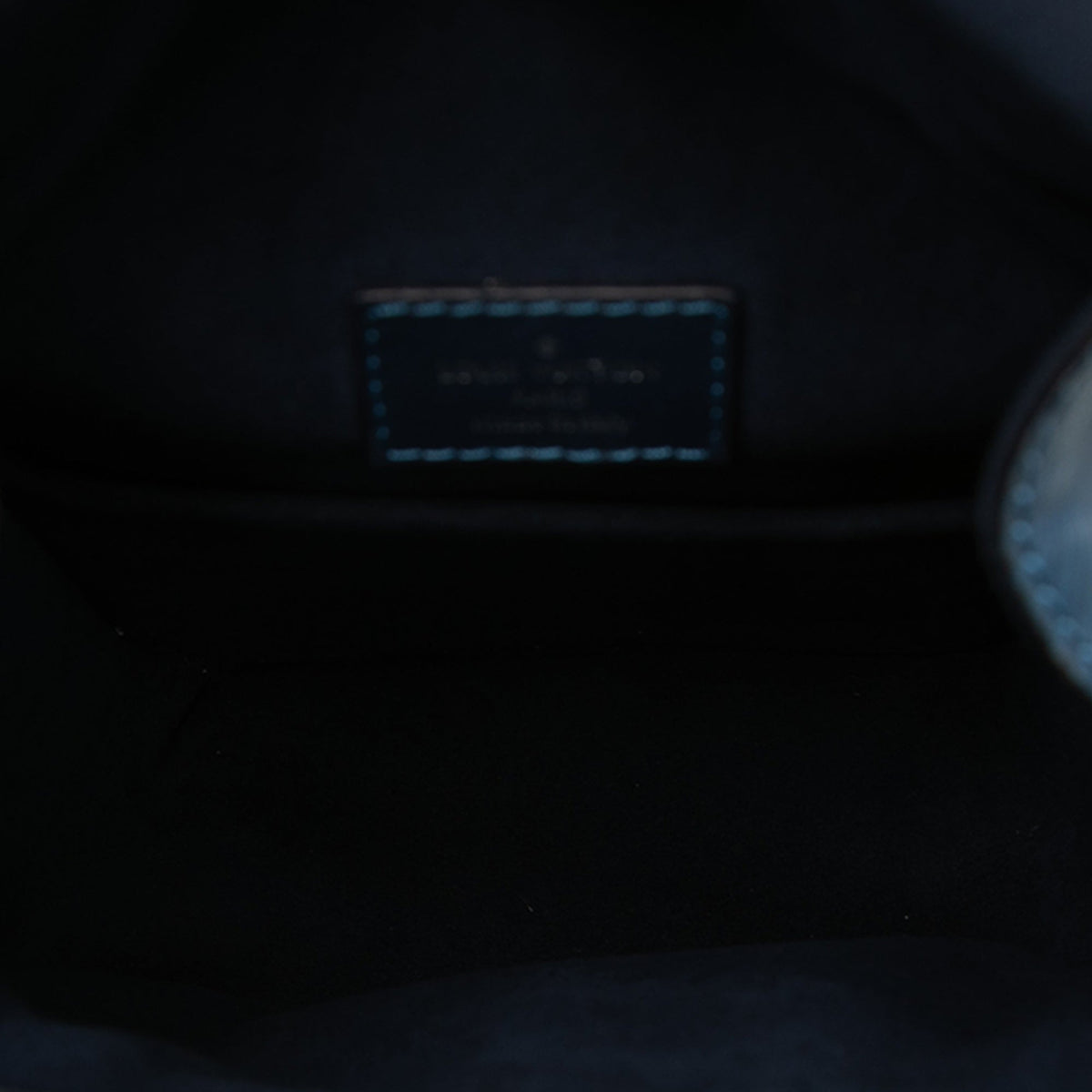 Louis Vuitton Epi Downtown Messenger BB — Blue