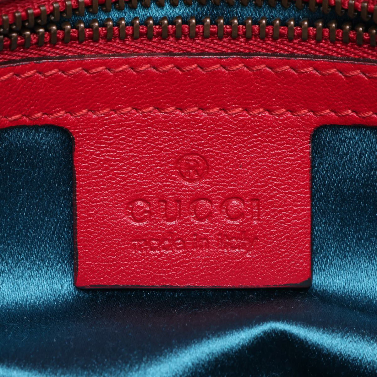 Gucci Medium GG Marmont Matelasse Velvet Shoulder Bag — Red