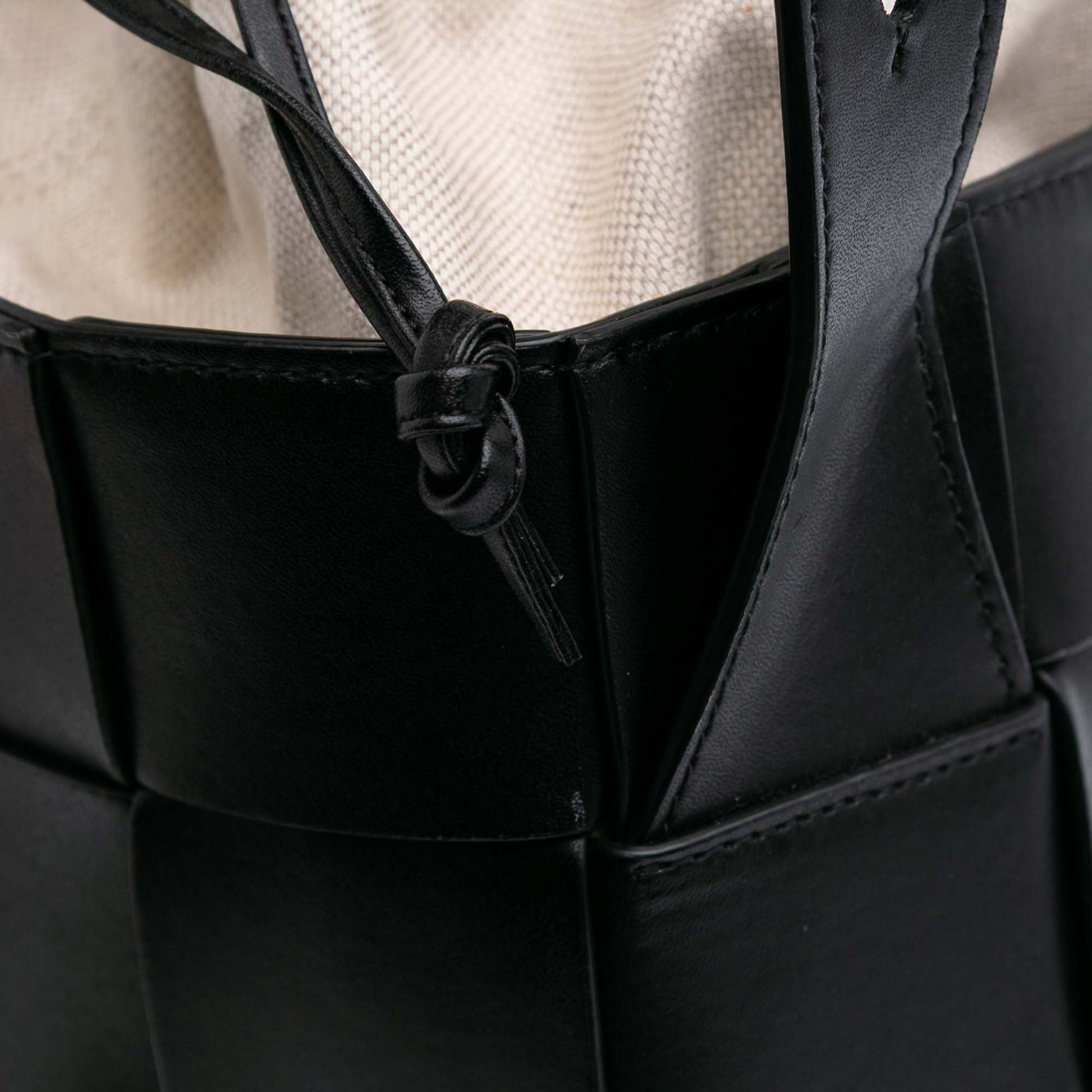 Bottega Veneta Nappa Intrecciato Casette Lantern Bucket