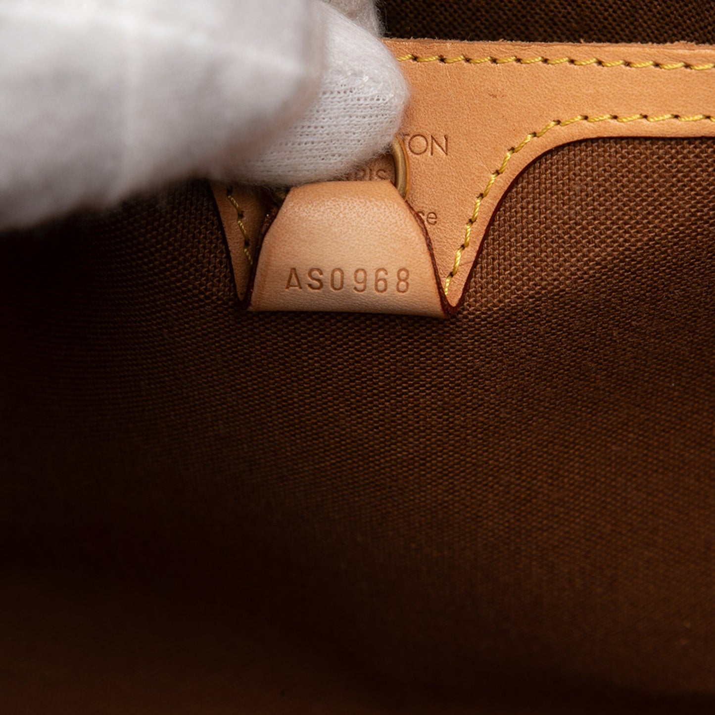 Louis Vuitton Monogram Ellipse MM
