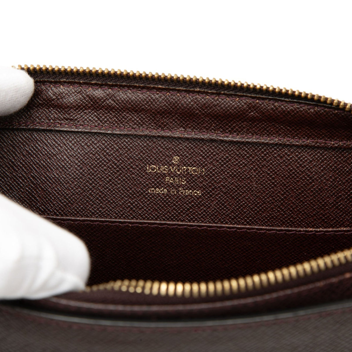 Louis Vuitton Taiga Baikal