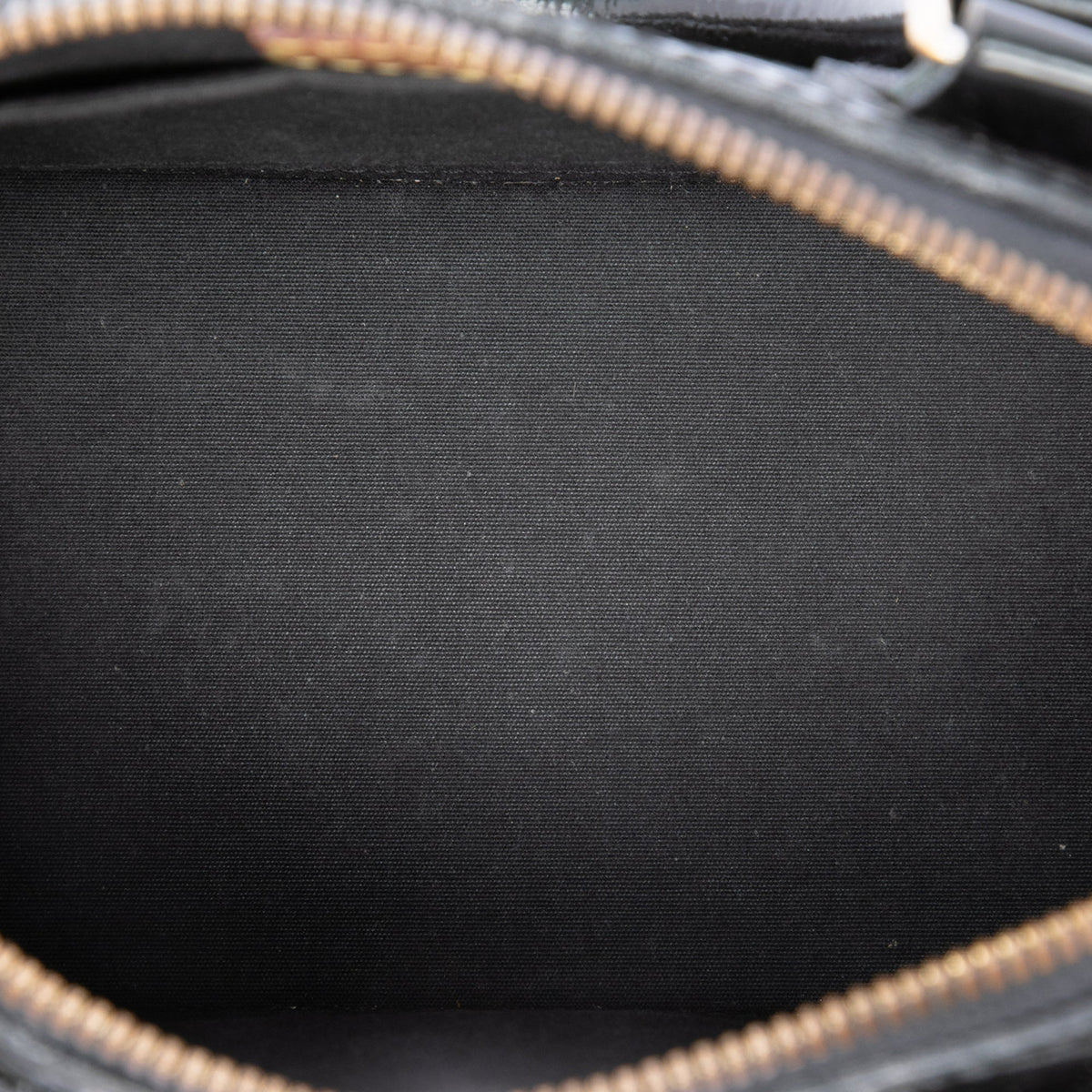 Louis Vuitton Monogram Vernis Alma BB
