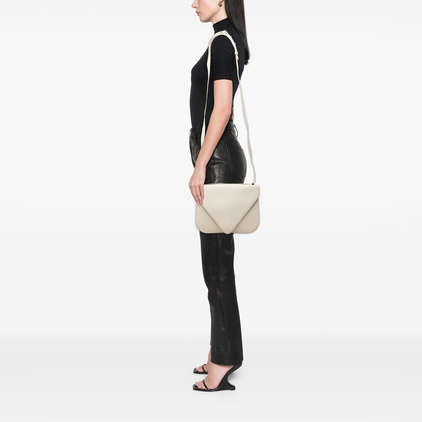 Bottega Veneta Medium Leather Mount Envelope Chain Bag