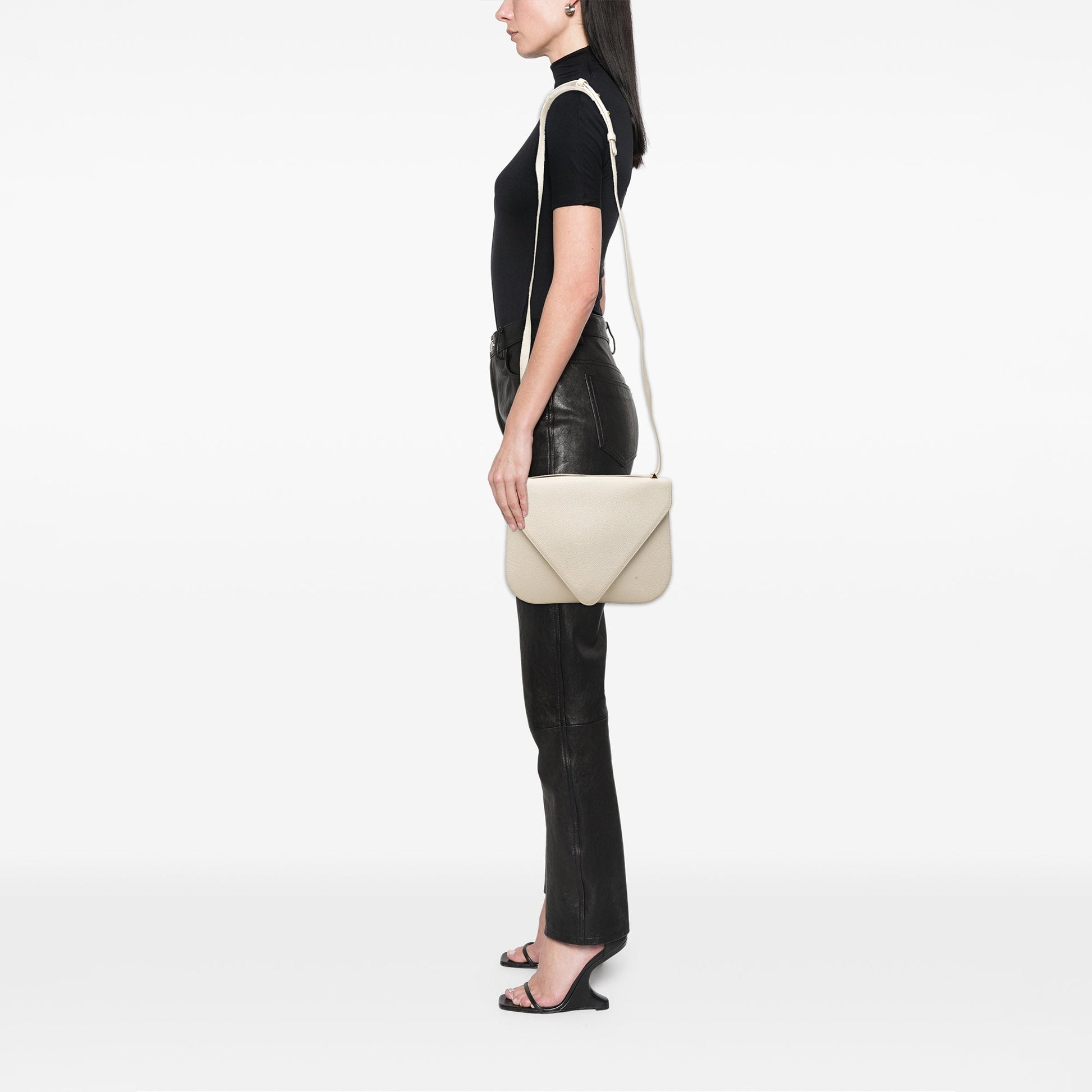 Bottega Veneta Medium Leather Mount Envelope Chain Bag