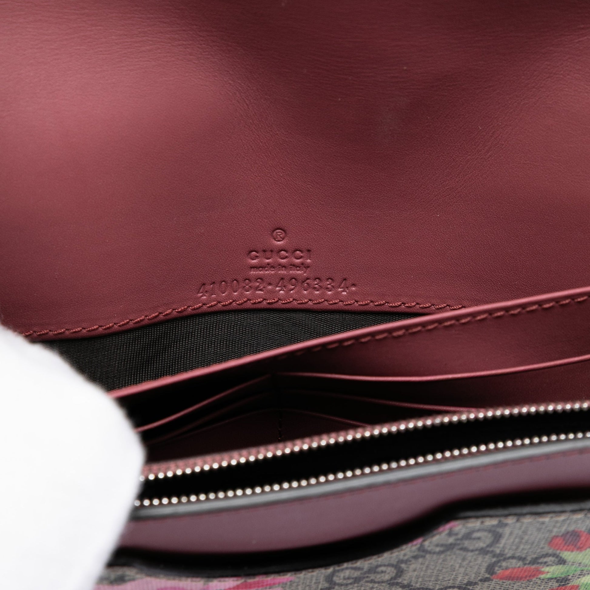 Gucci GG Supreme Blooms Wallet On Chain