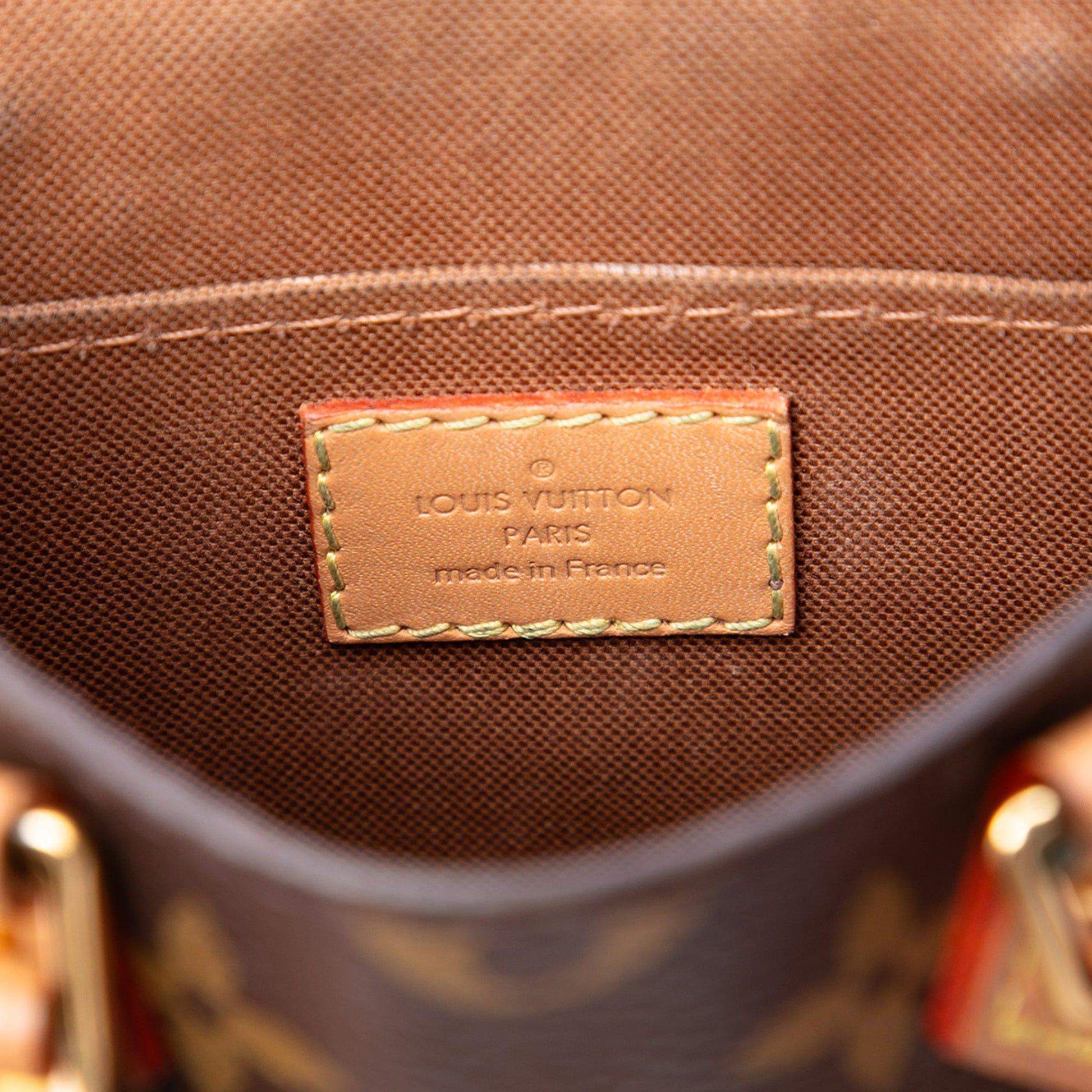 Louis Vuitton Monogram Petit Sac Plat