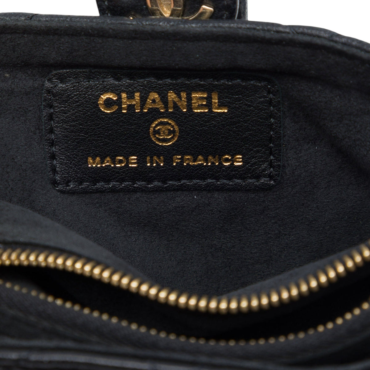 Chanel CC Quilted Lambskin O Mini Faux Pearl Chain Phone Holder Clutch — Black