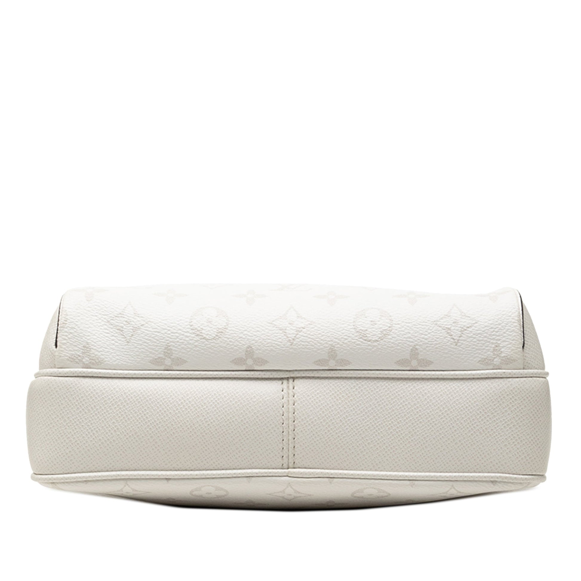 Louis Vuitton Monogram Taigarama Outdoor Messenger