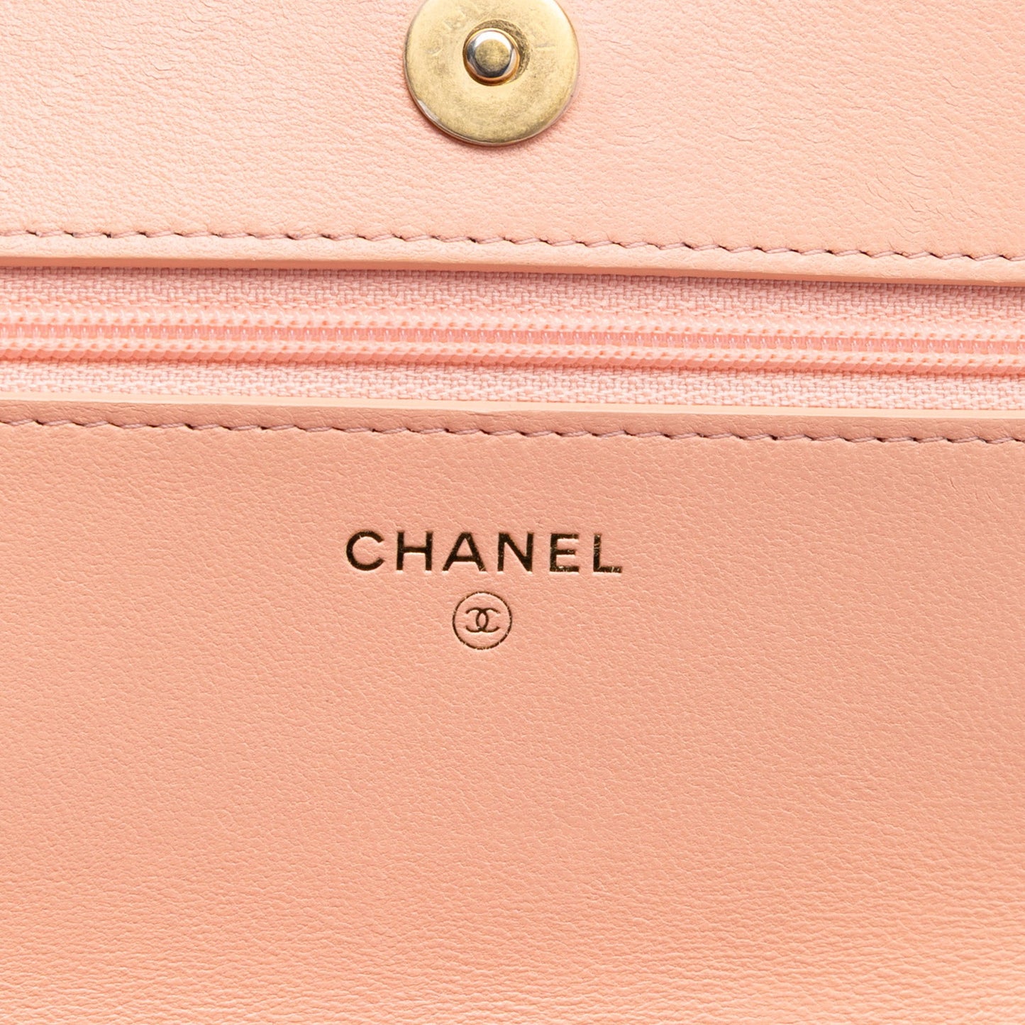 Chanel Quilted Lambskin 19 Wallet on Chain