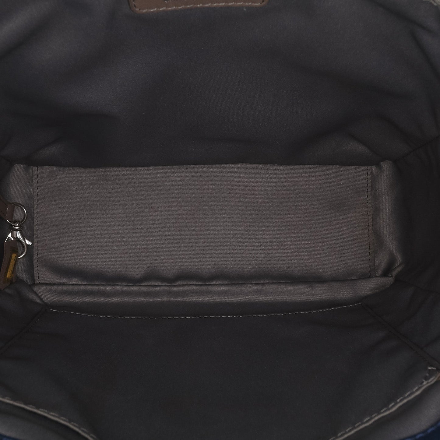 Chanel Caviar Petite Shopping Tote