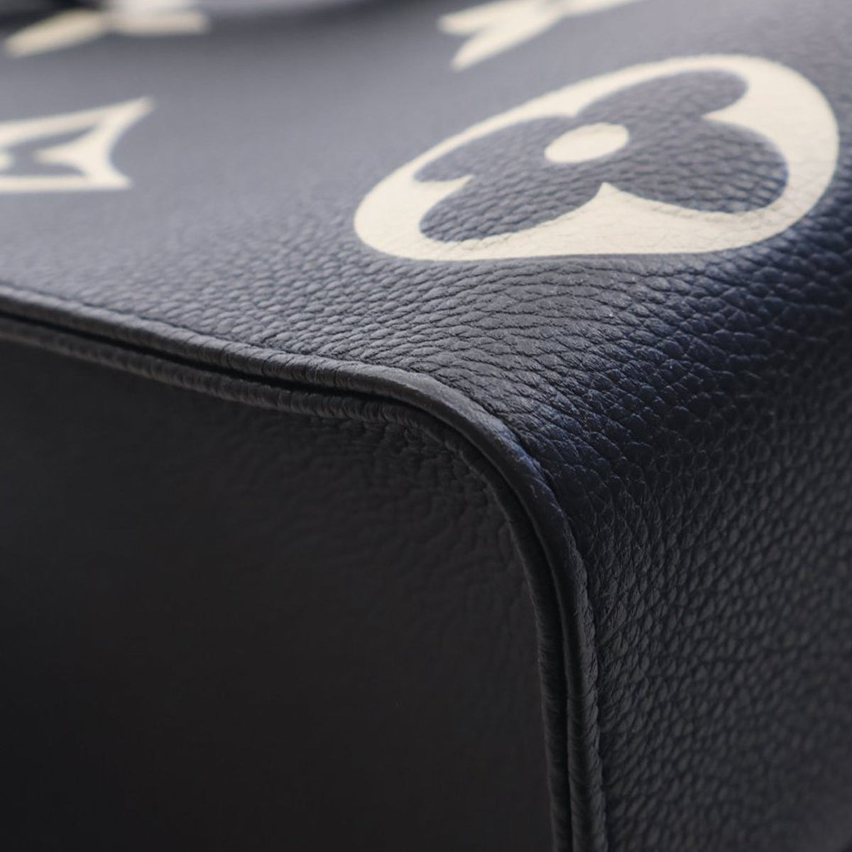 Louis Vuitton Bicolor Monogram Empreinte Giant Onthego MM