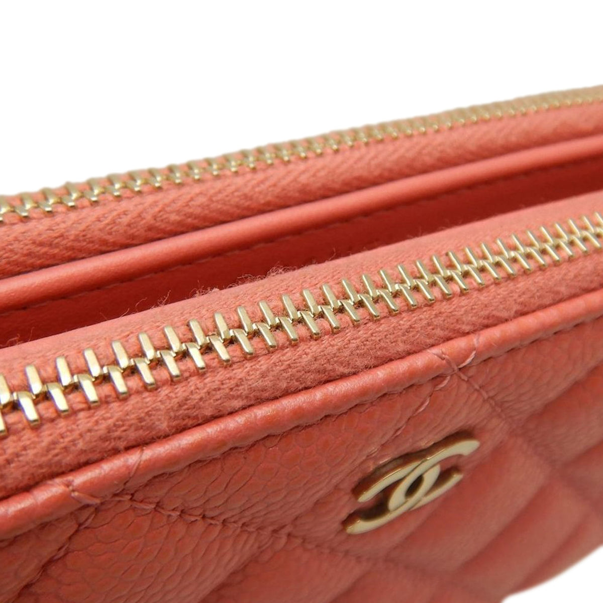 Chanel CC Quilted Caviar Double Zip Clutch With Chain