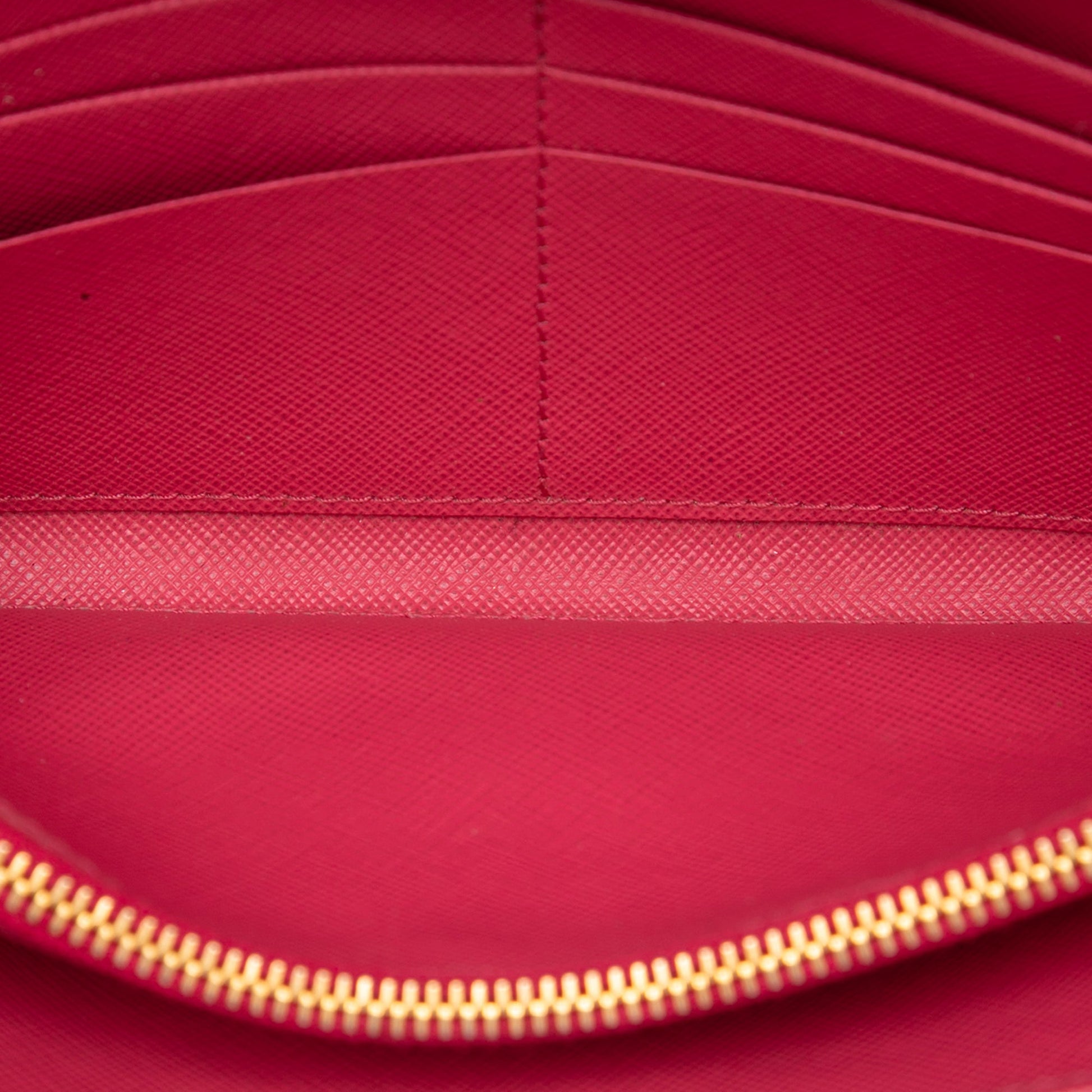 Prada Saffiano Wallet On Chain
