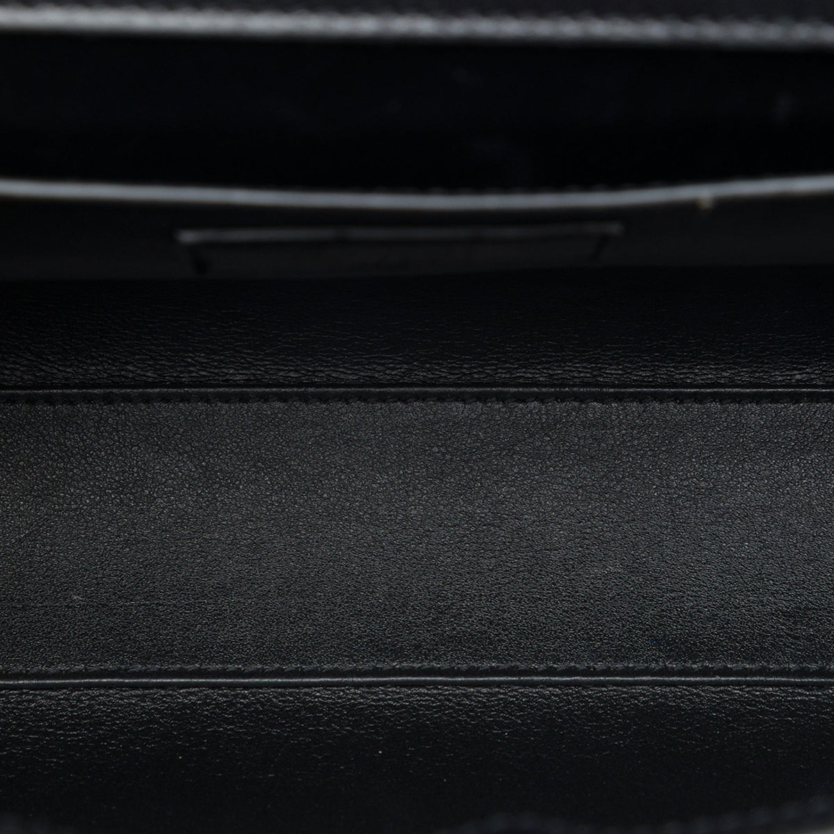 Saint Laurent Medium Smooth Calfskin Manhattan Shoulder Bag — Black