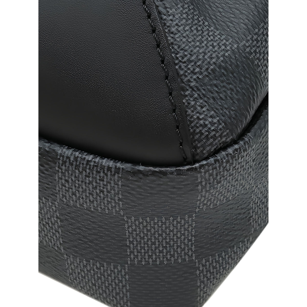 Louis Vuitton Damier Graphite Avenue Sling — Black