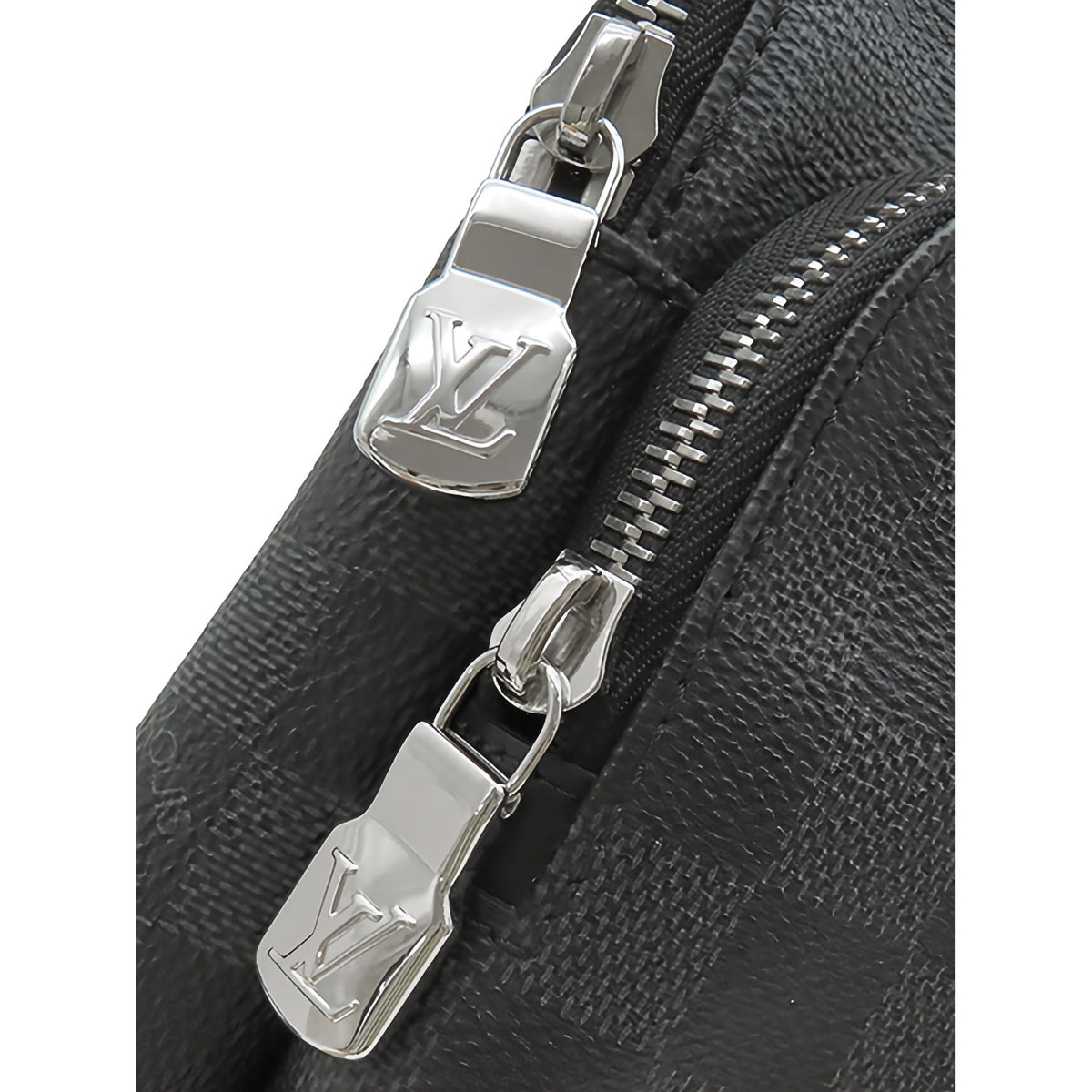 Louis Vuitton Damier Graphite Avenue Sling — Black