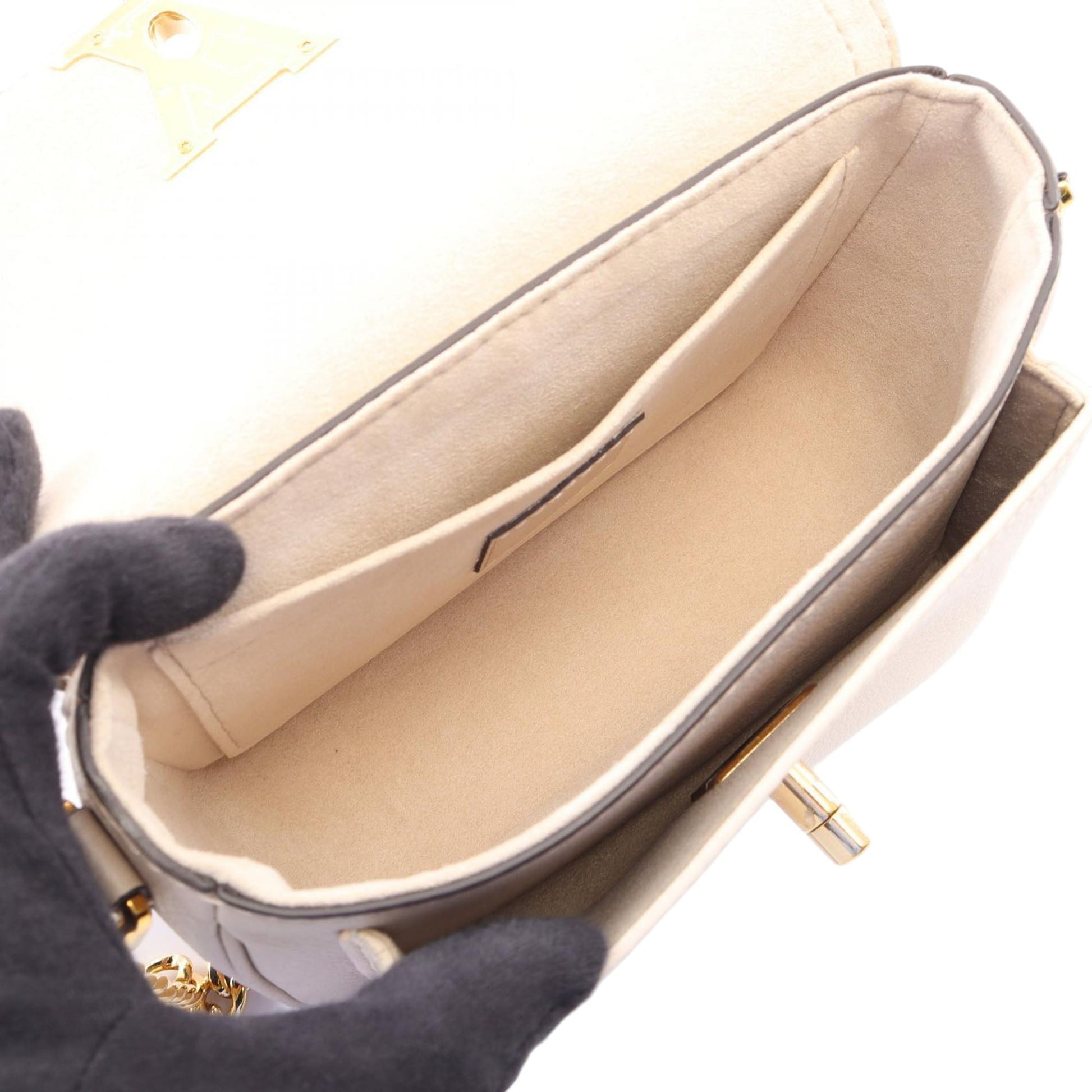 Louis Vuitton Lockme Tender