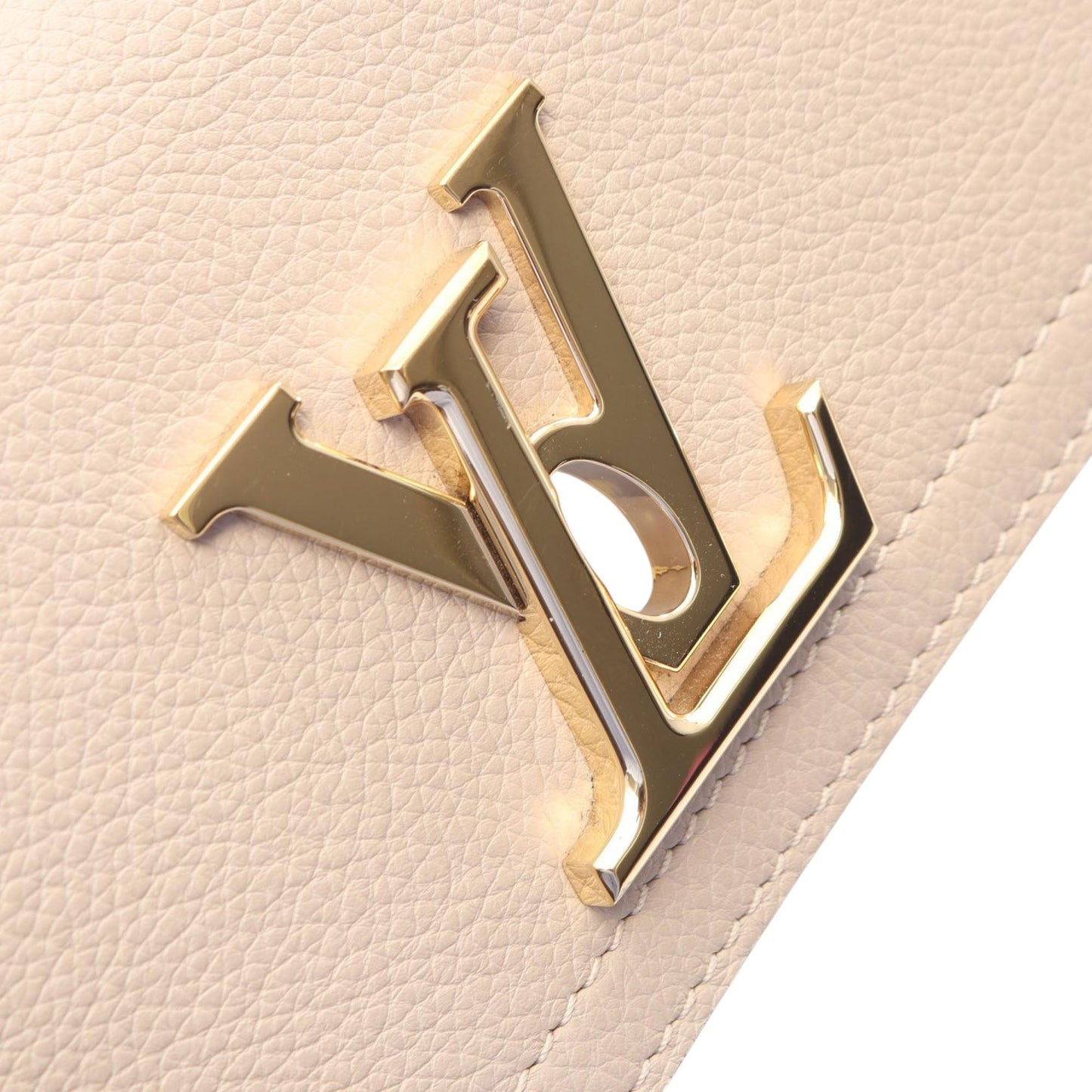 Louis Vuitton Lockme Tender