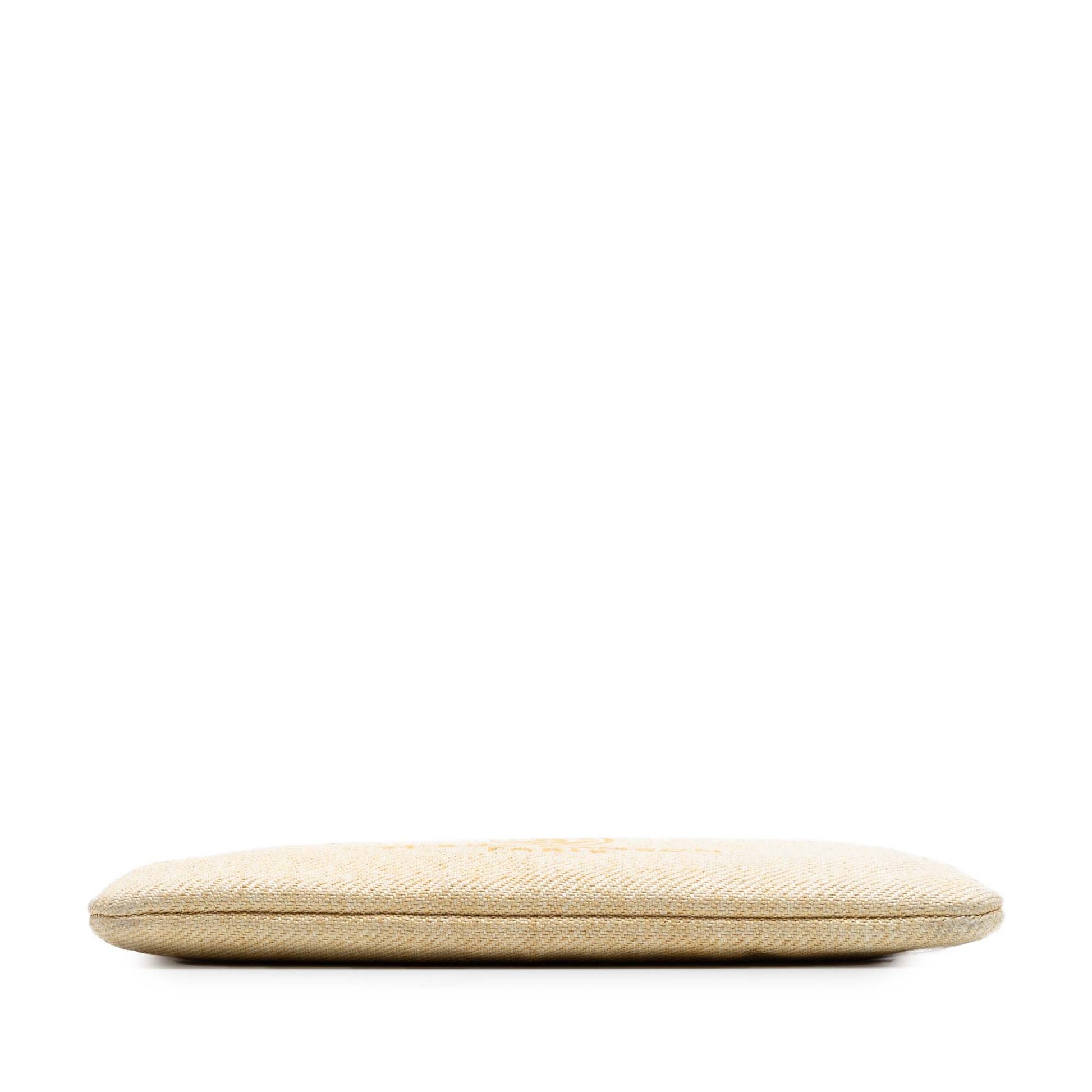Large Raffia Deauville O Case Clutch