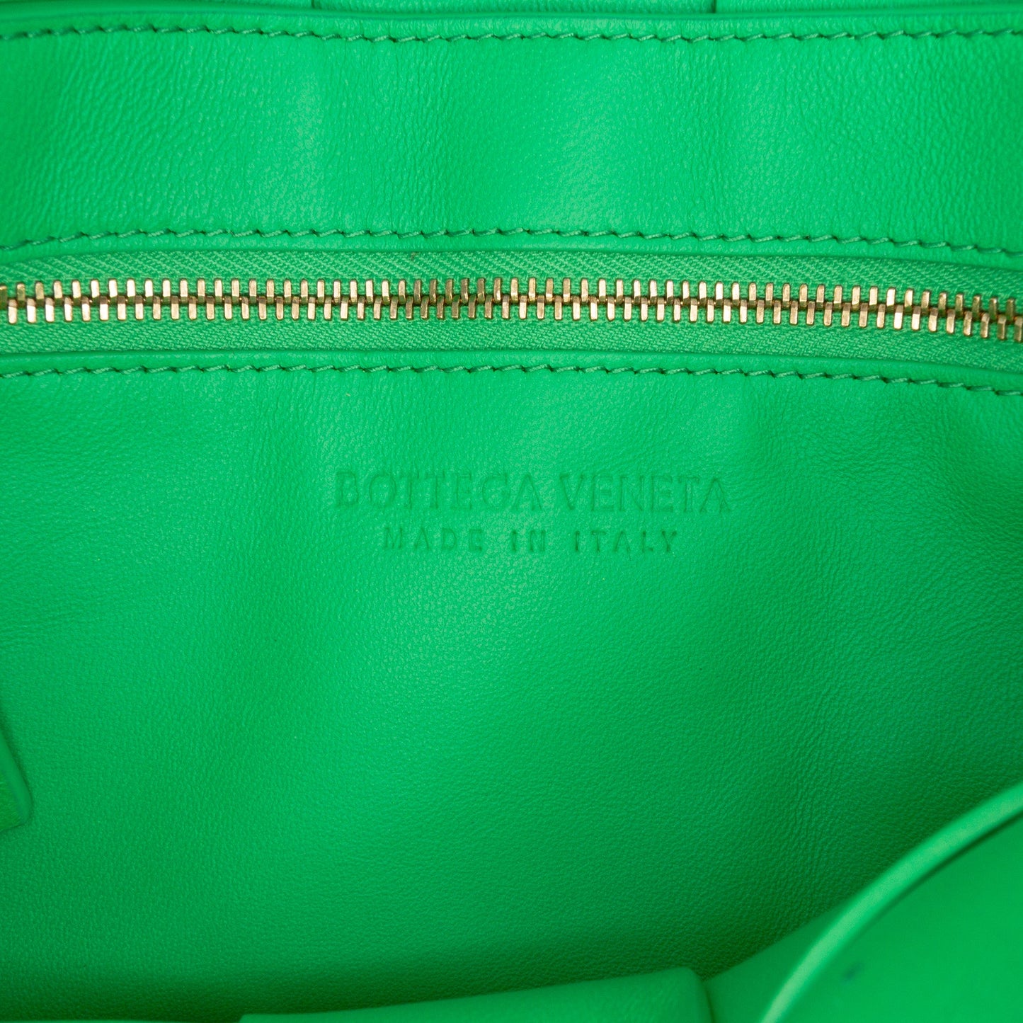 Bottega Veneta Patent Intrecciato Cassette Crossbody