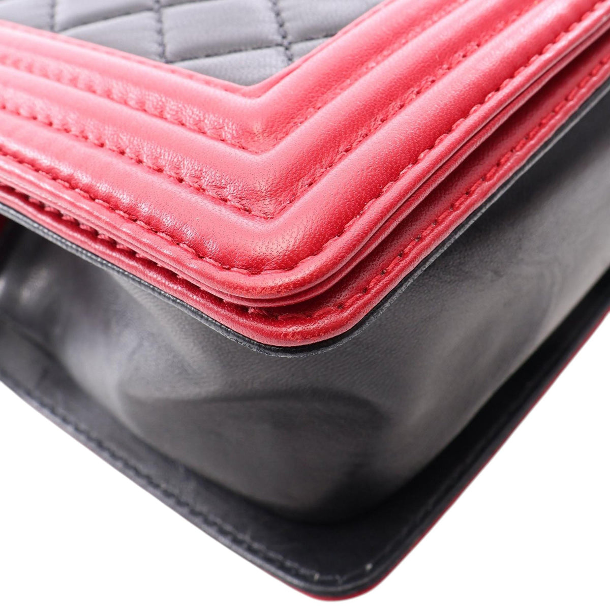 Chanel Old Medium Bicolor Quilted Lambskin Boy Flap