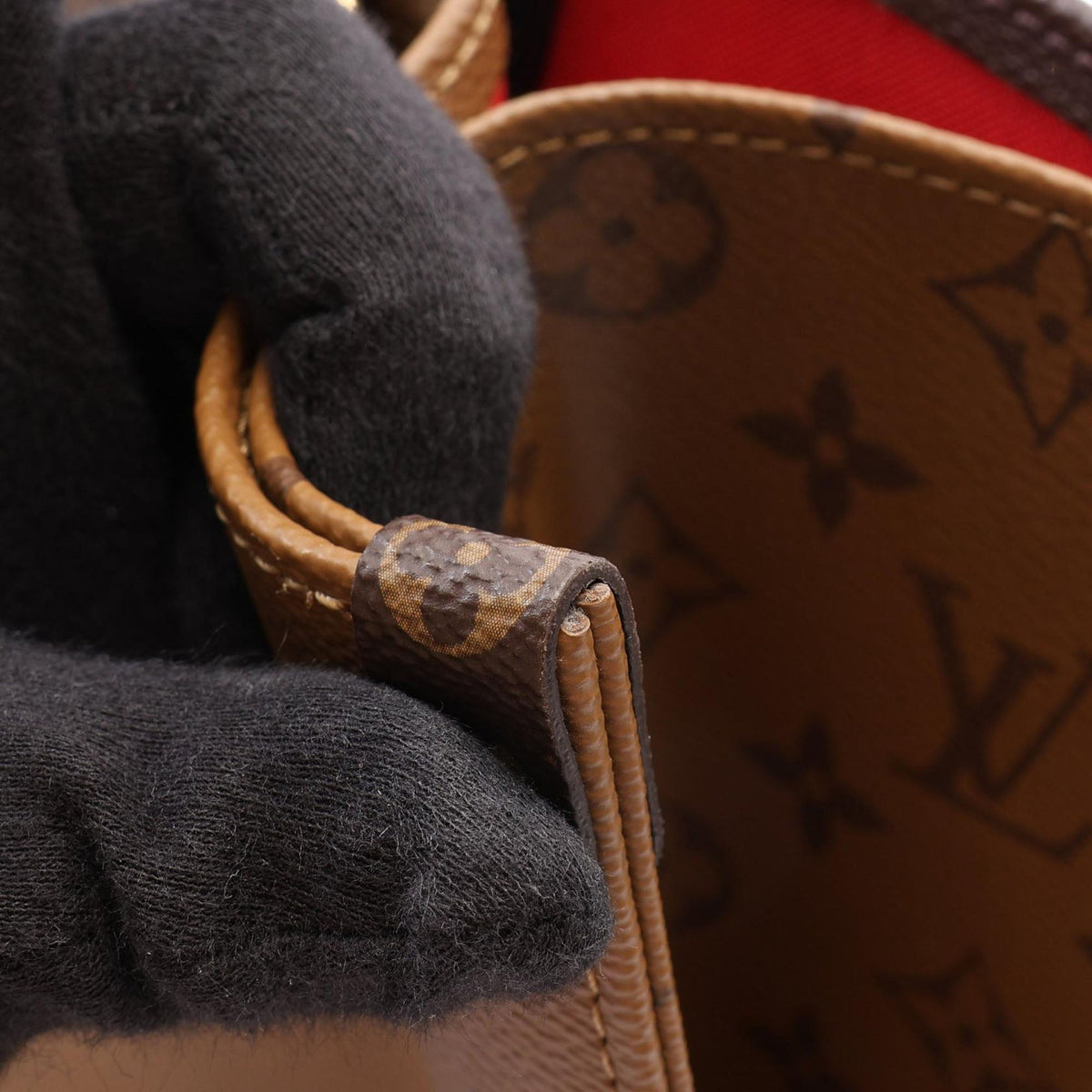Louis Vuitton Monogram Reverse Giant OnTheGo GM — Brown
