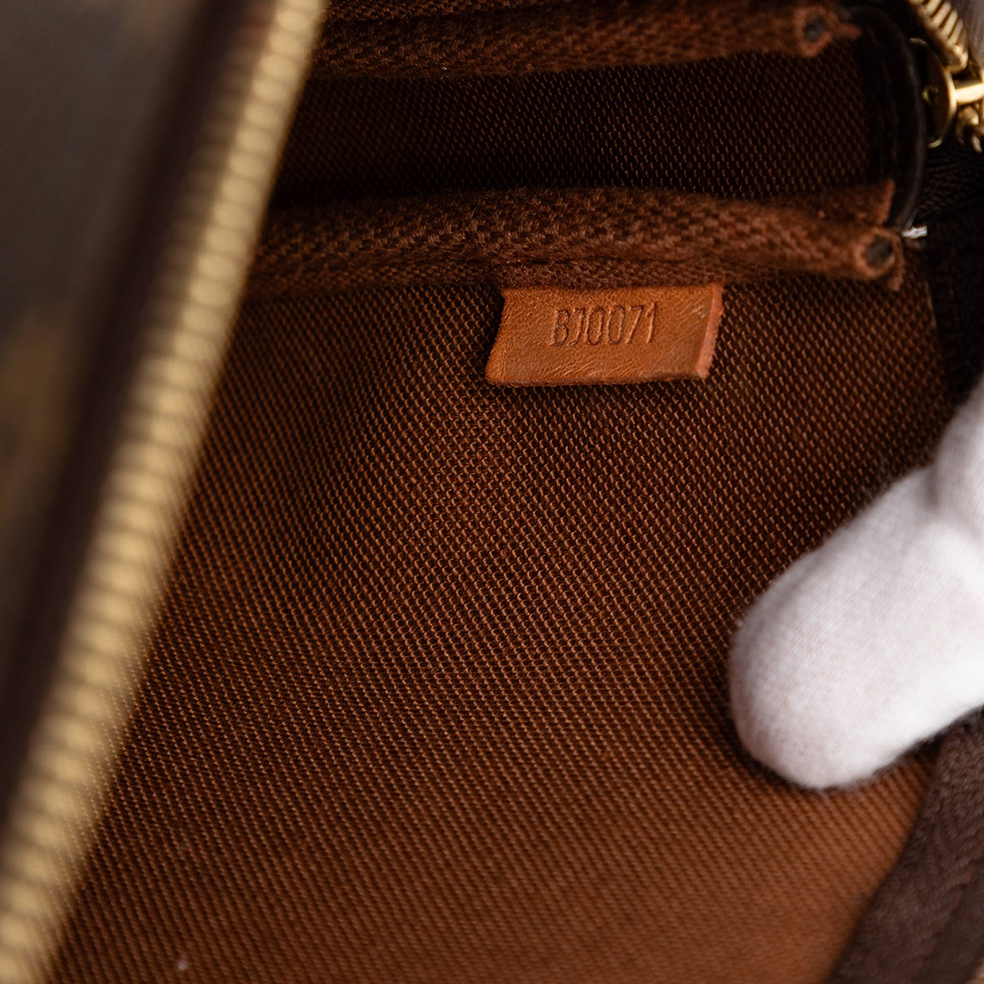Louis Vuitton Monogram Pochette Accessoires