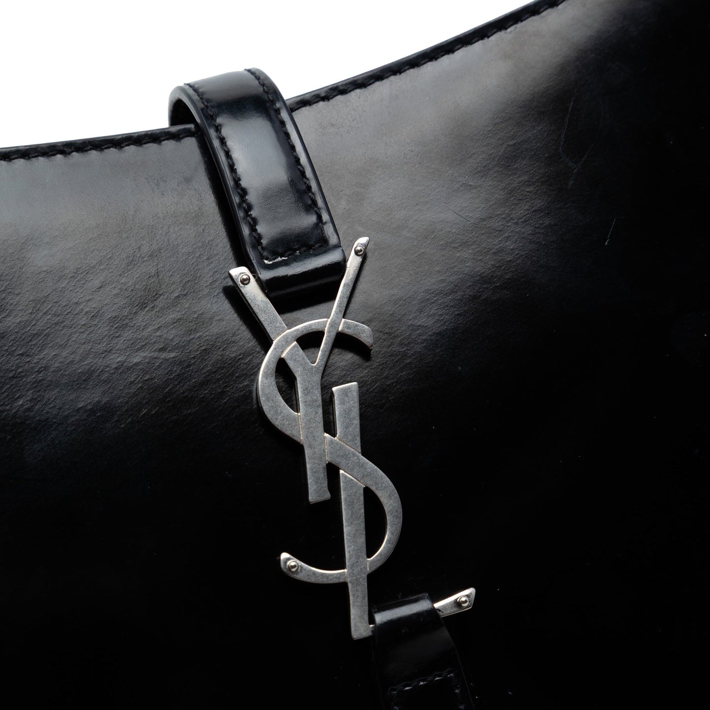Saint Laurent Smooth Calfskin Le 5 a 7
