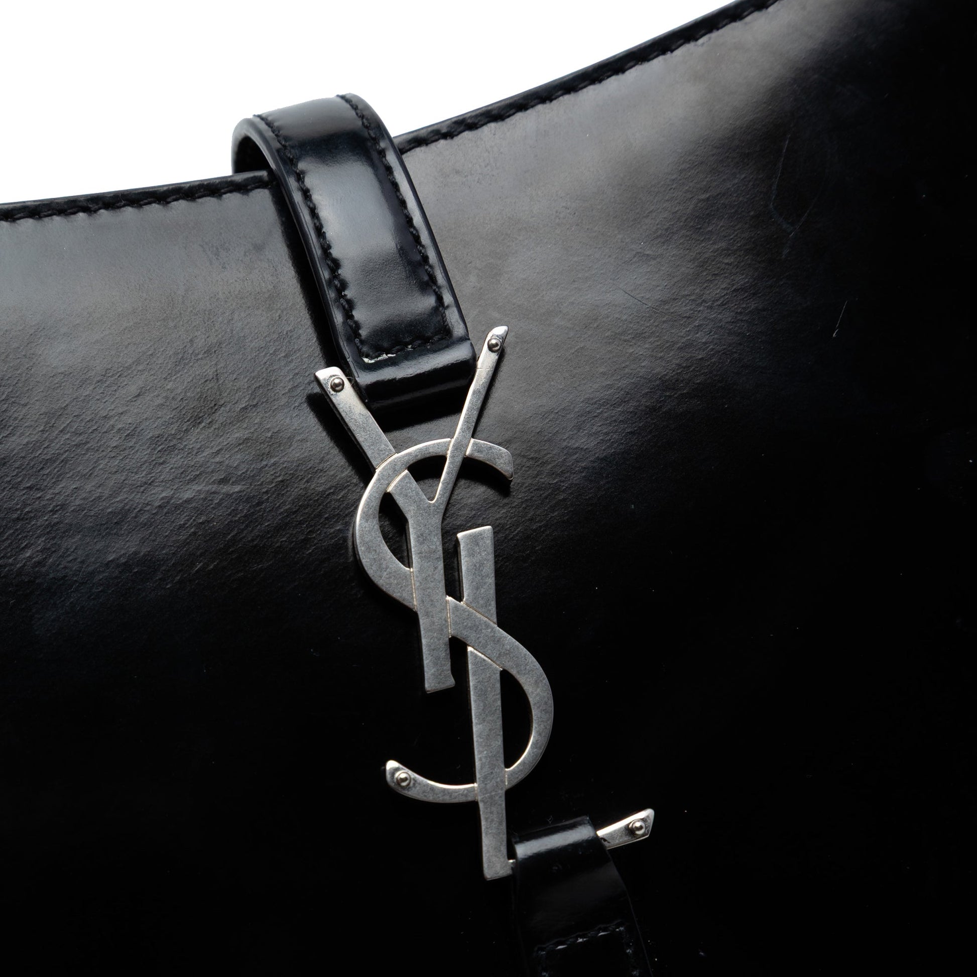 Saint Laurent Smooth Calfskin Le 5 a 7