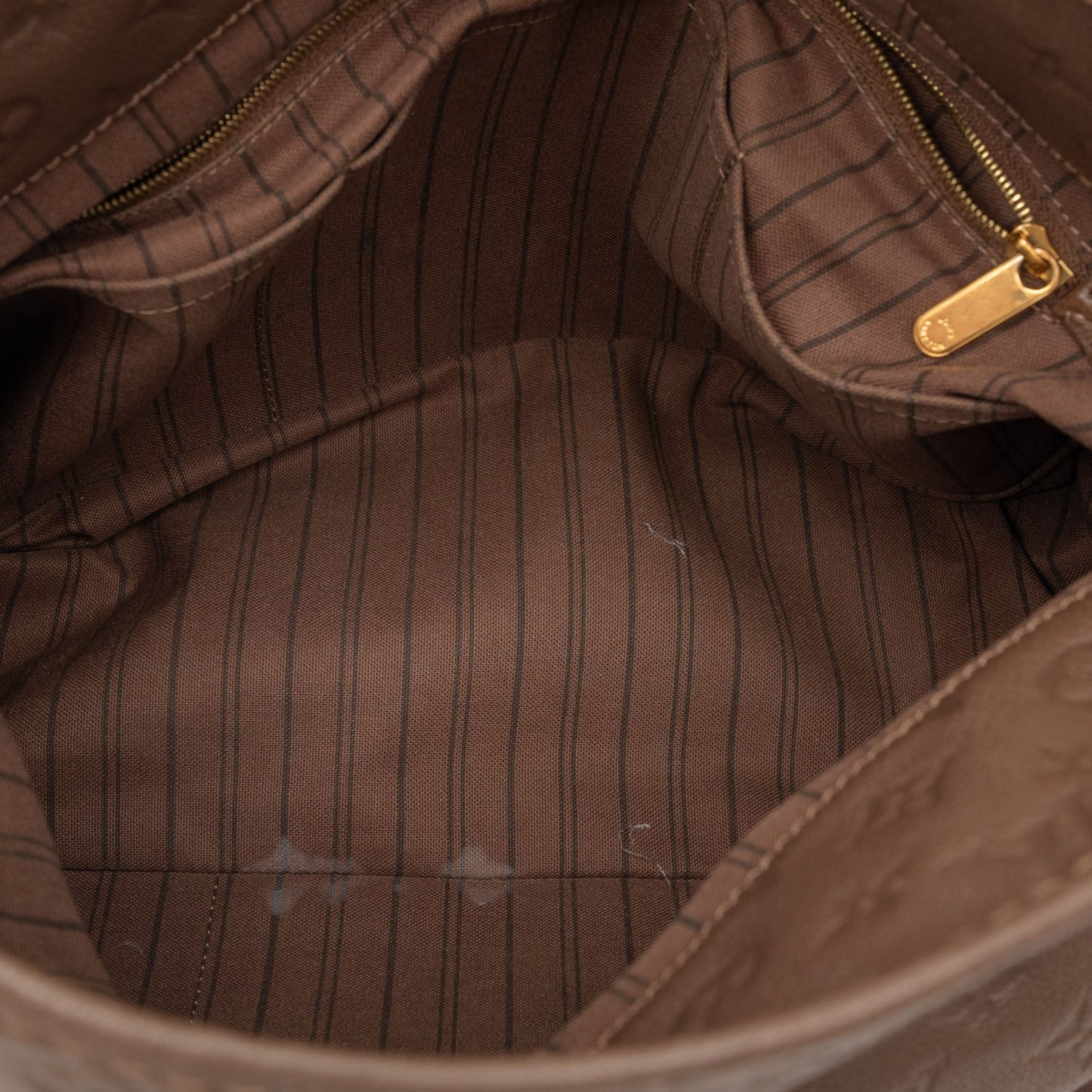 Louis Vuitton Monogram Empreinte Artsy MM