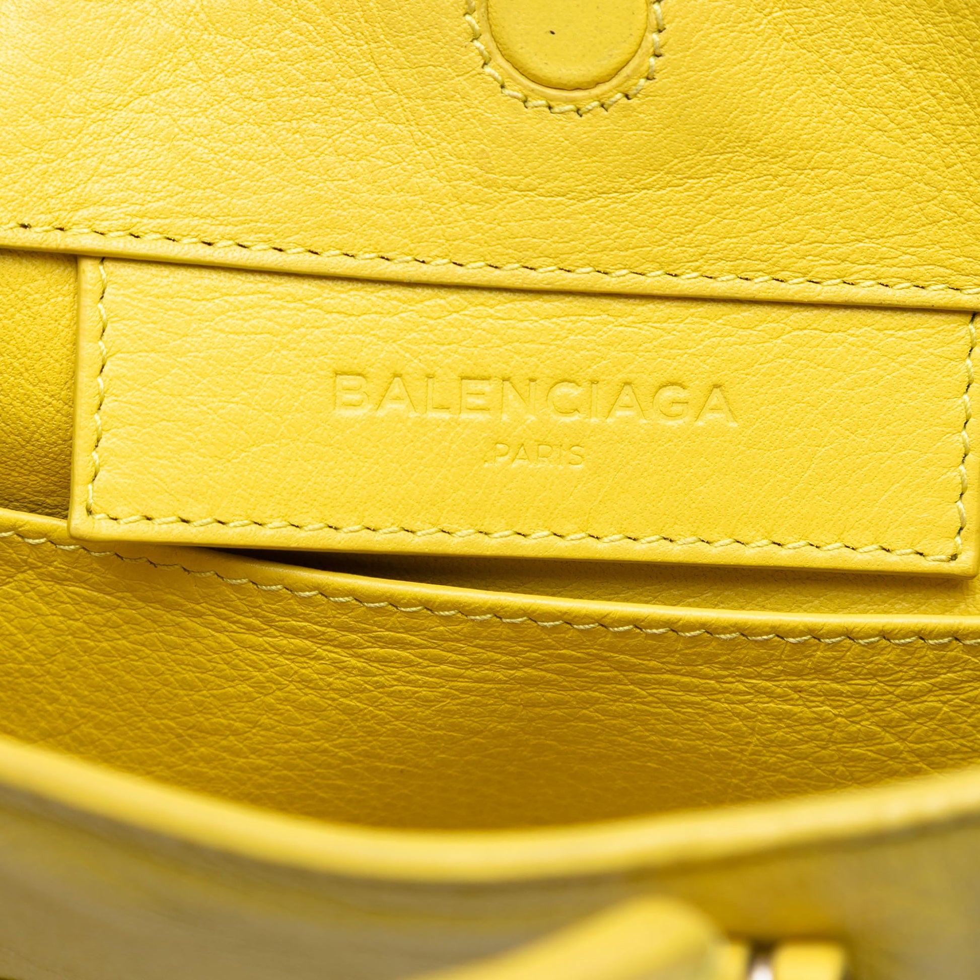 Mini Leather Papier A4 Zip Around Satchel