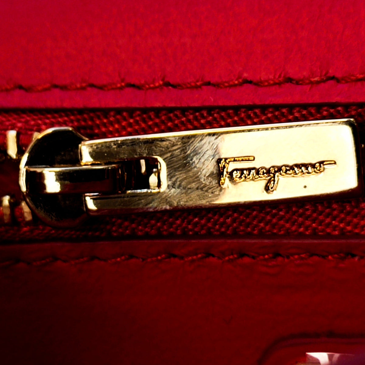 Ferragamo Vara Shoulder Bag