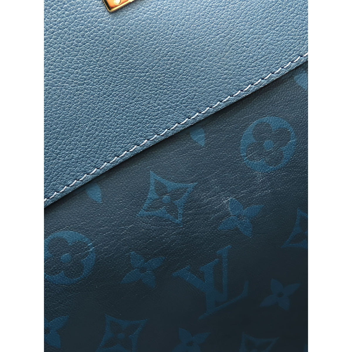 Louis Vuitton Calfskin City Steamer MM — Blue