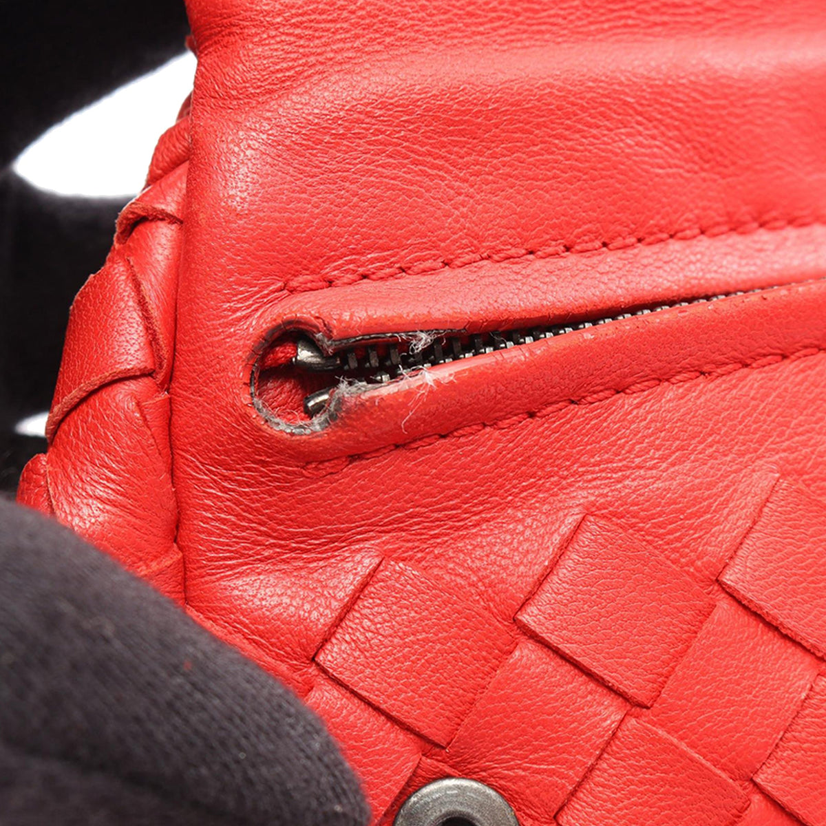 Bottega Veneta Mini Nappa Intrecciato Expandable Chain Crossbody — Red
