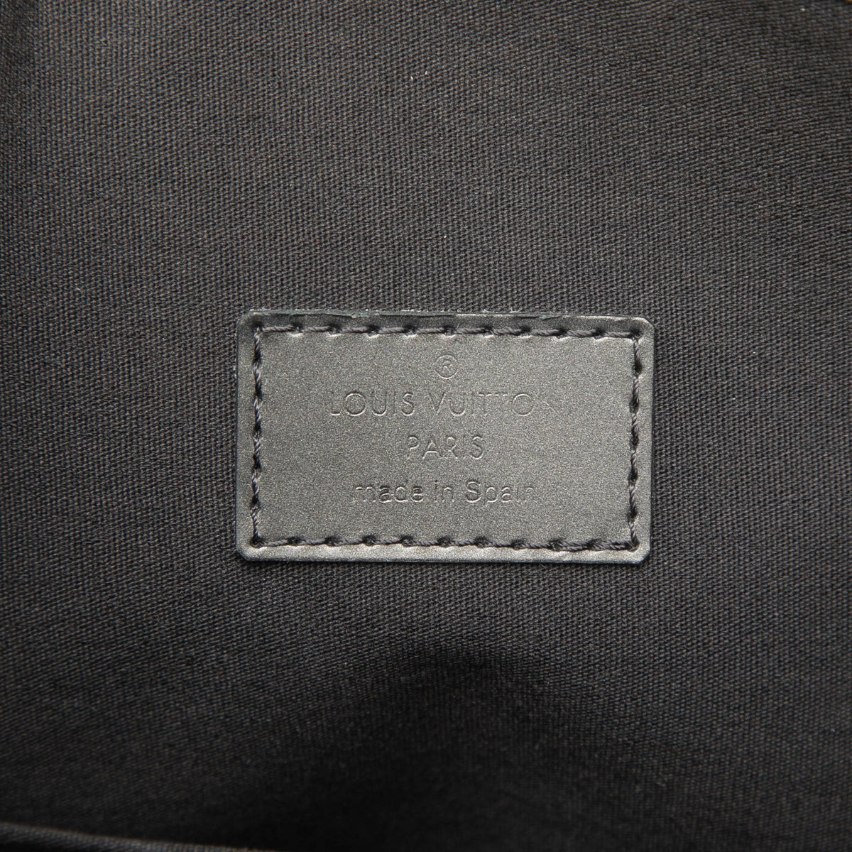 Monogram Mat Sutter