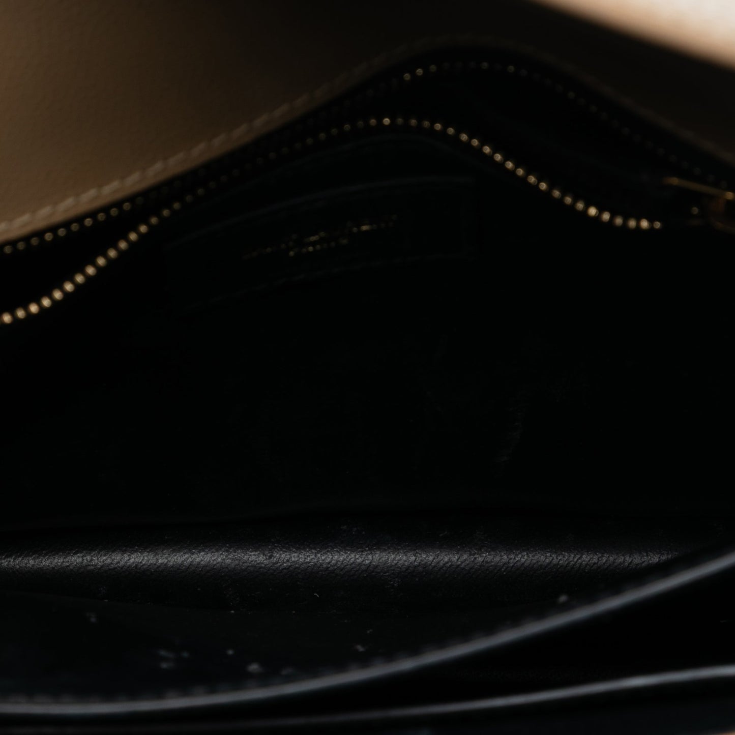Saint Laurent Grain De Poudre Monogram Cassandra Chain Wallet