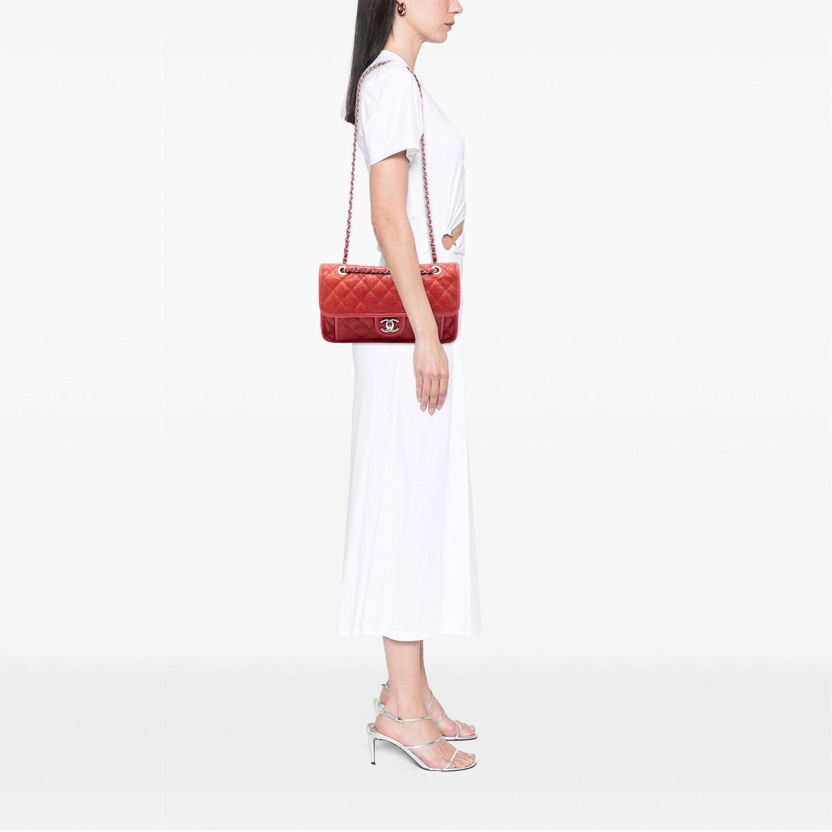Chanel Medium Quilted Caviar French Riviera Flap — Red