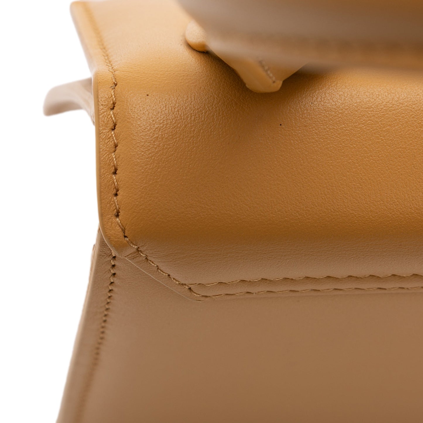 Jacquemus Leather Le Chiquito Moyen