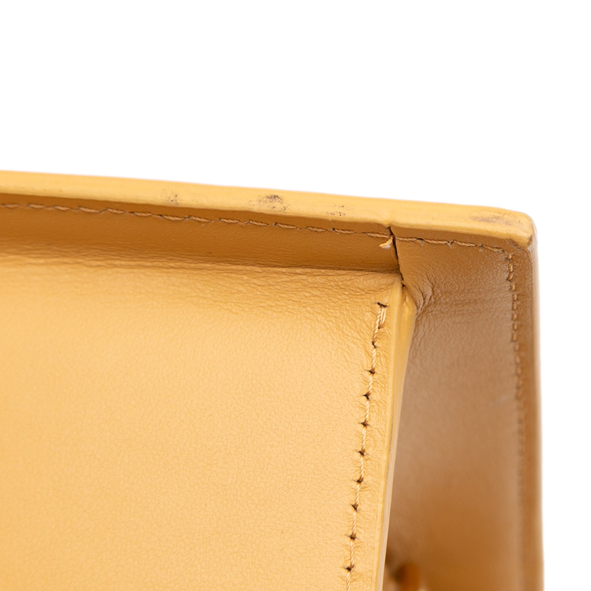 Jacquemus Leather Le Chiquito Moyen