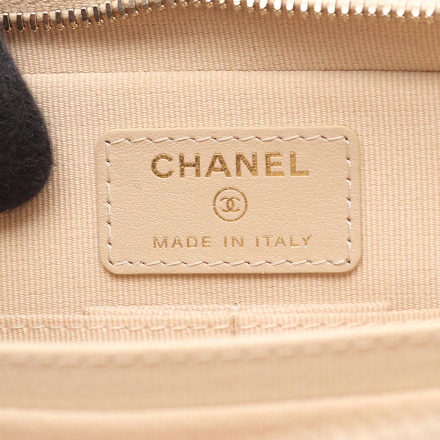 Lambskin 19 Camera Bag