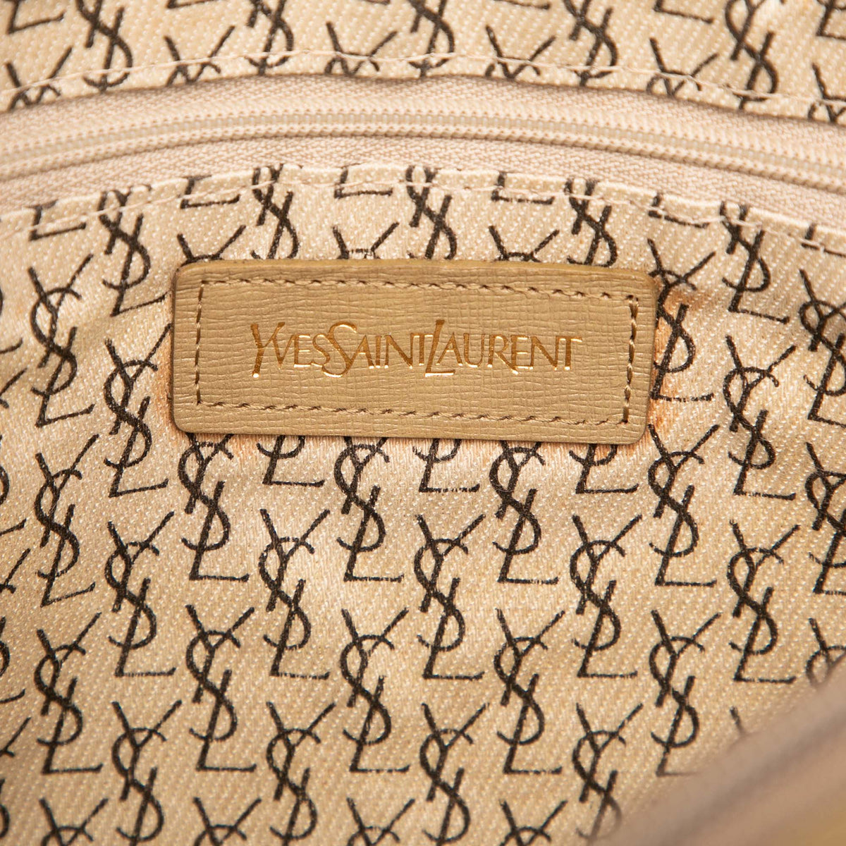 Saint Laurent Coated Canvas Giraffe Print Clutch — Gray