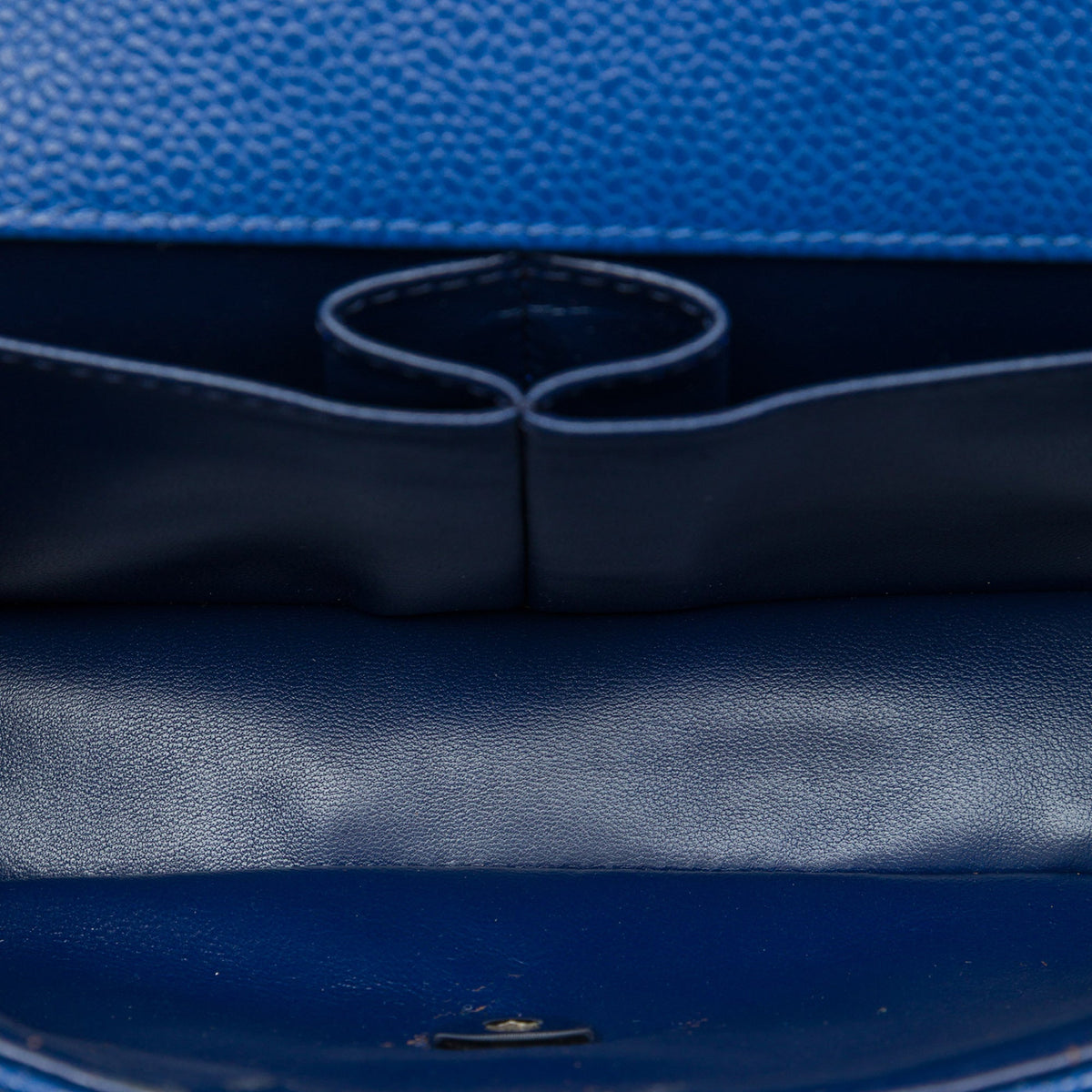 Chanel Classic Caviar East West Single Flap — Blue