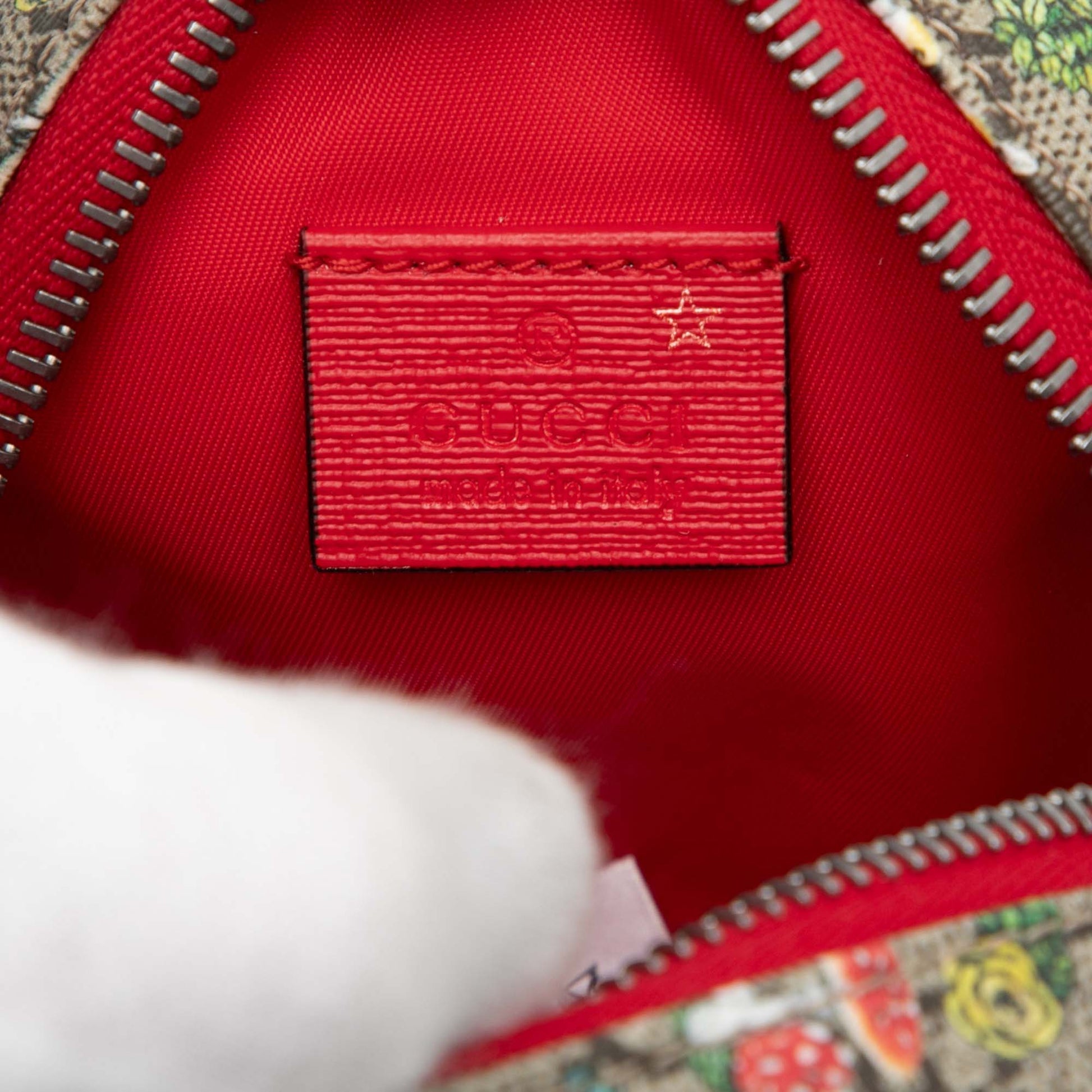 Gucci Yuko Higuchi Childrens GG Supreme Belt Bag