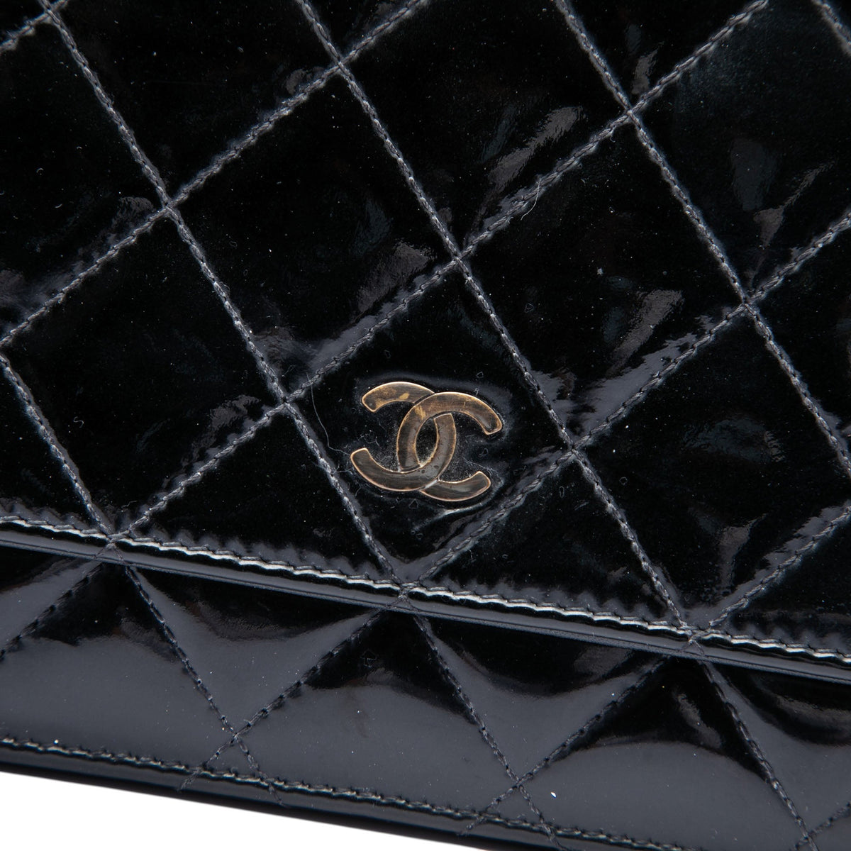 Chanel CC Quilted Patent Wallet On Chain — Black