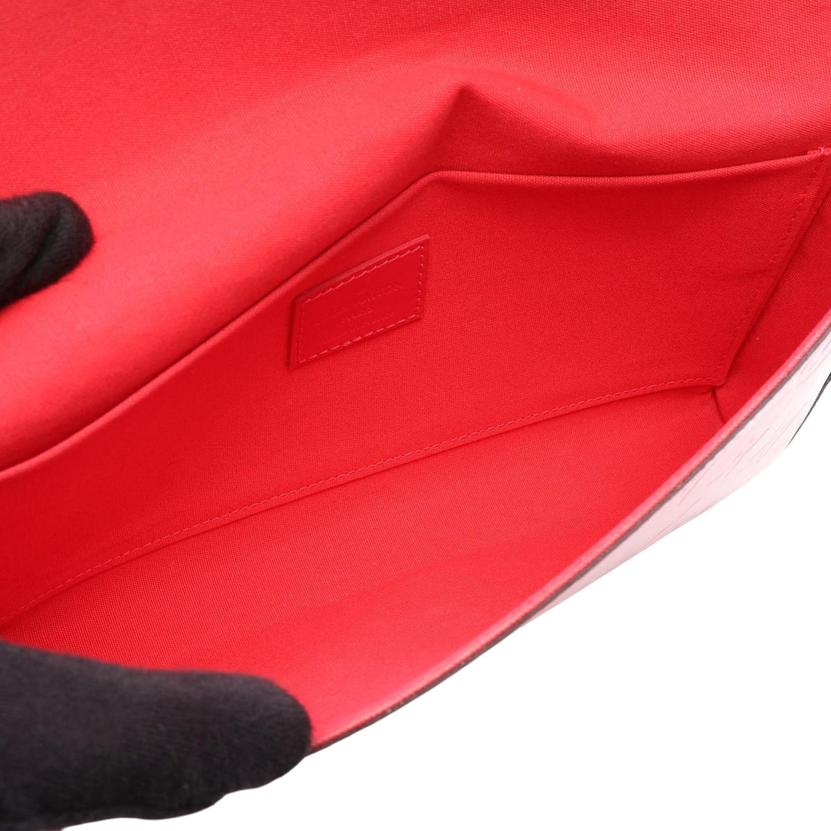 Louis Vuitton Monogram Vernis Pochette Felicie — Red