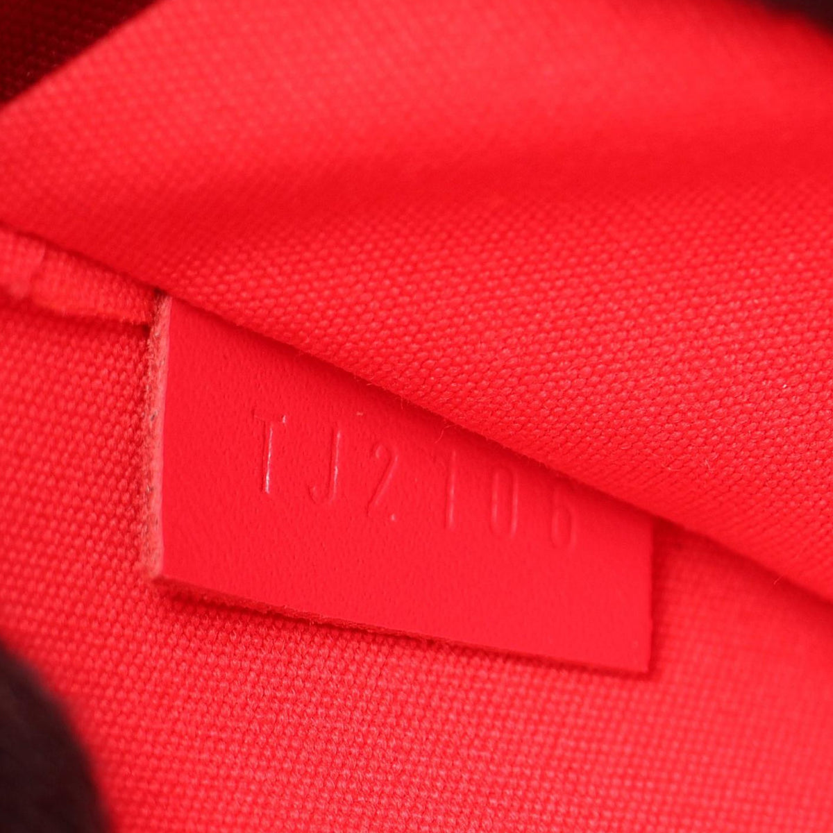 Louis Vuitton Monogram Vernis Pochette Felicie — Red