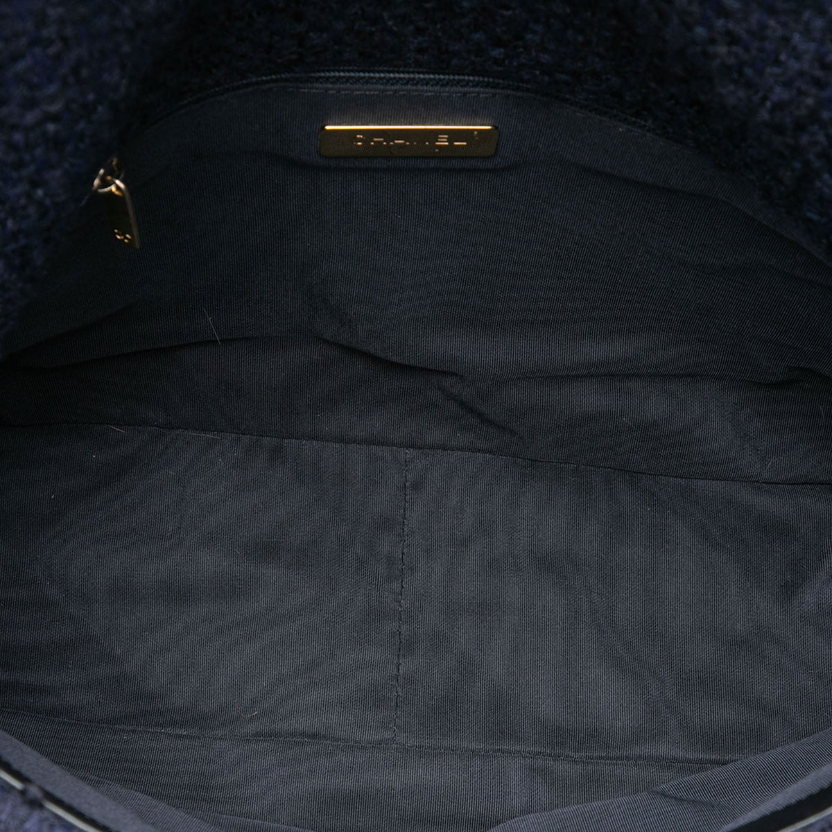 Chanel Maxi Tweed 19 Flap — Blue
